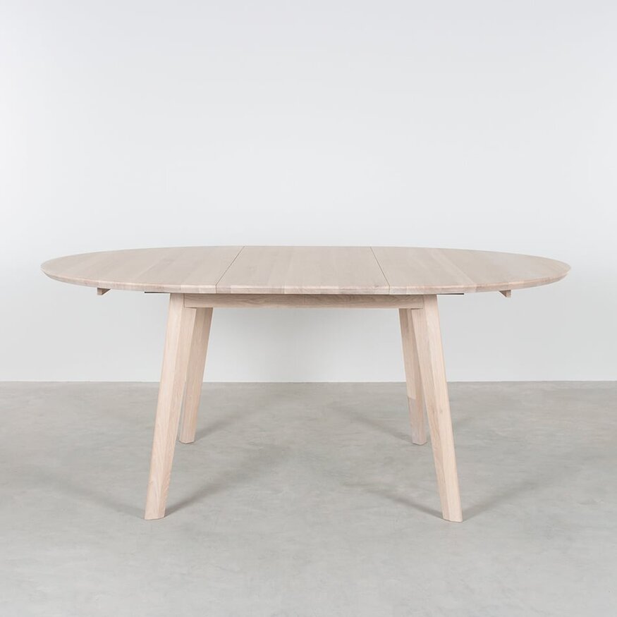 Round extentable table Nonne Ø120+(1x50) Sav & Økse Round extentable table Nonne Ø120+(1x50)