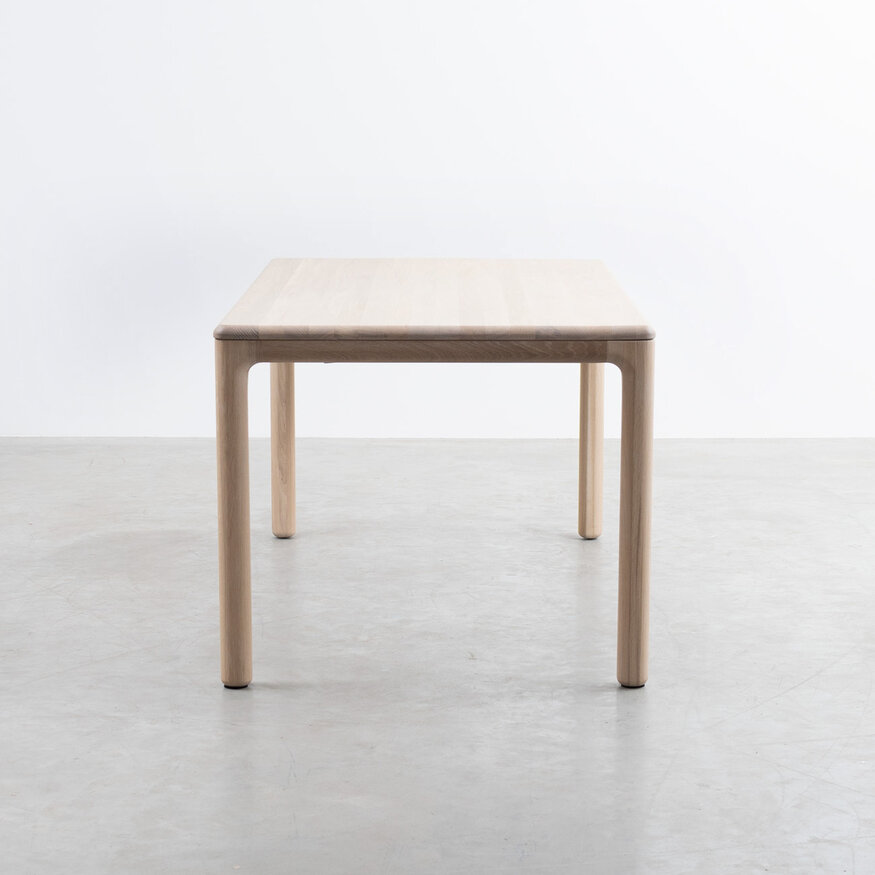 Sav & Økse Straight Table Duuksson