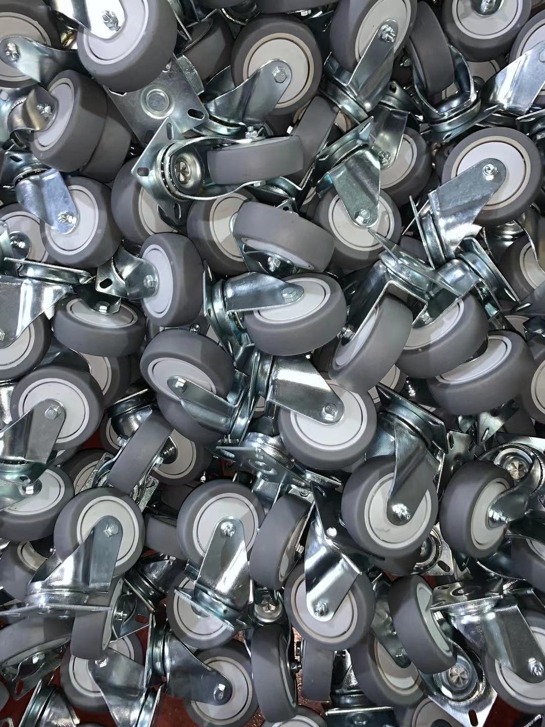 Wybierz odpowiednie kółko obrotowe, korzystając z naszego menu pomocy