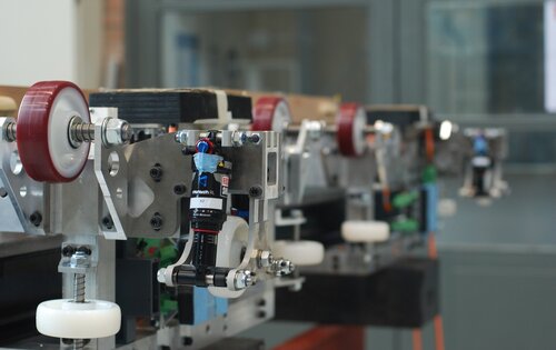 Przypadek: koła bezpieczeństwa hyperloop Delft od Interwiel