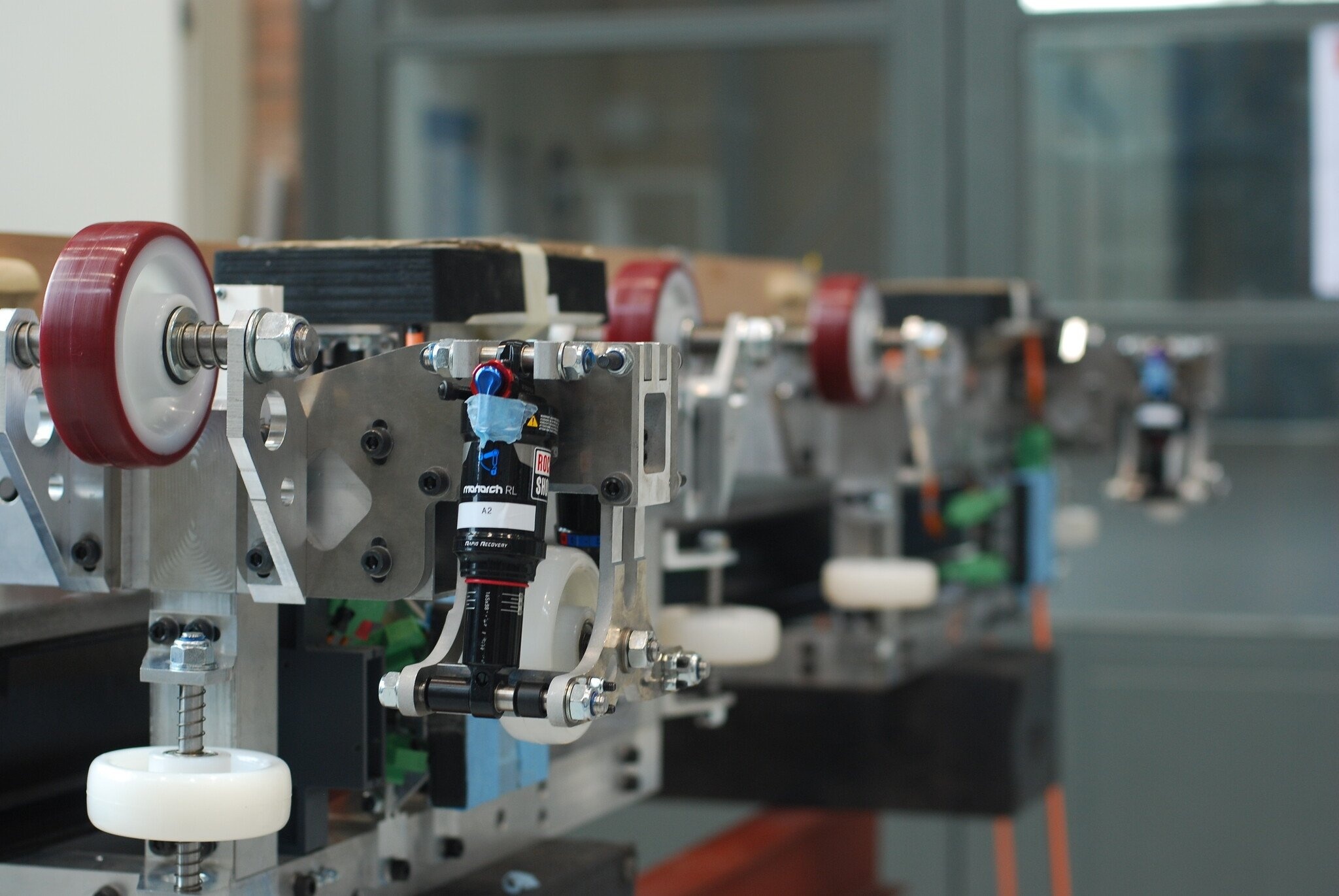 Przypadek: koła bezpieczeństwa hyperloop Delft od Interwiel