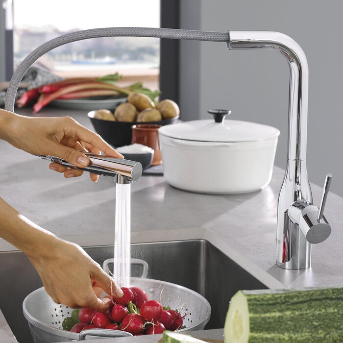 Grohe Essence New keukenmengkraan met uittrekbare handdouche chroom
