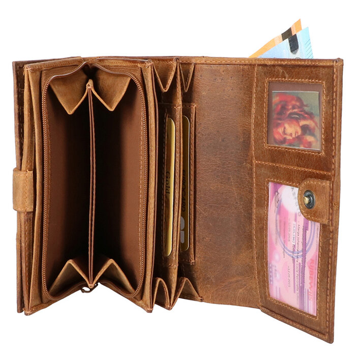 Ladies wallet hunter