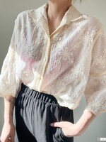 LACE DETAIL BLOUSE