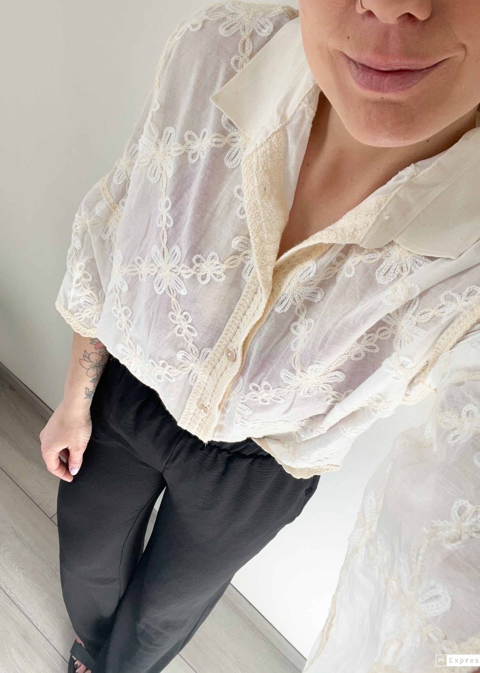 LACE DETAIL BLOUSE