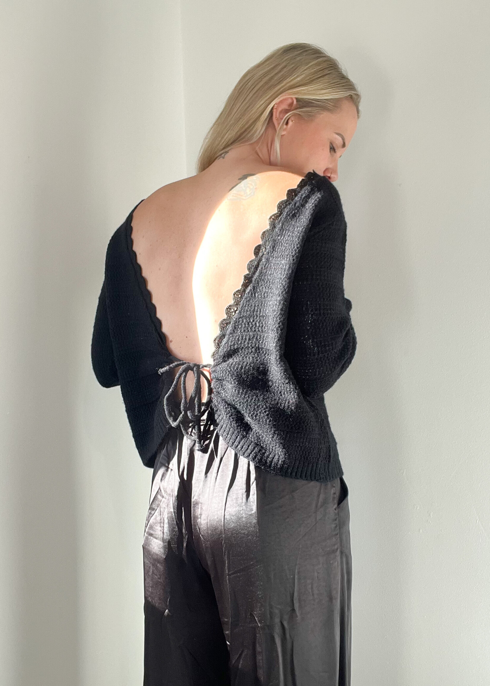 OPEN BACK PULL one size BLACK