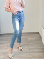 MOM ANA JEANS