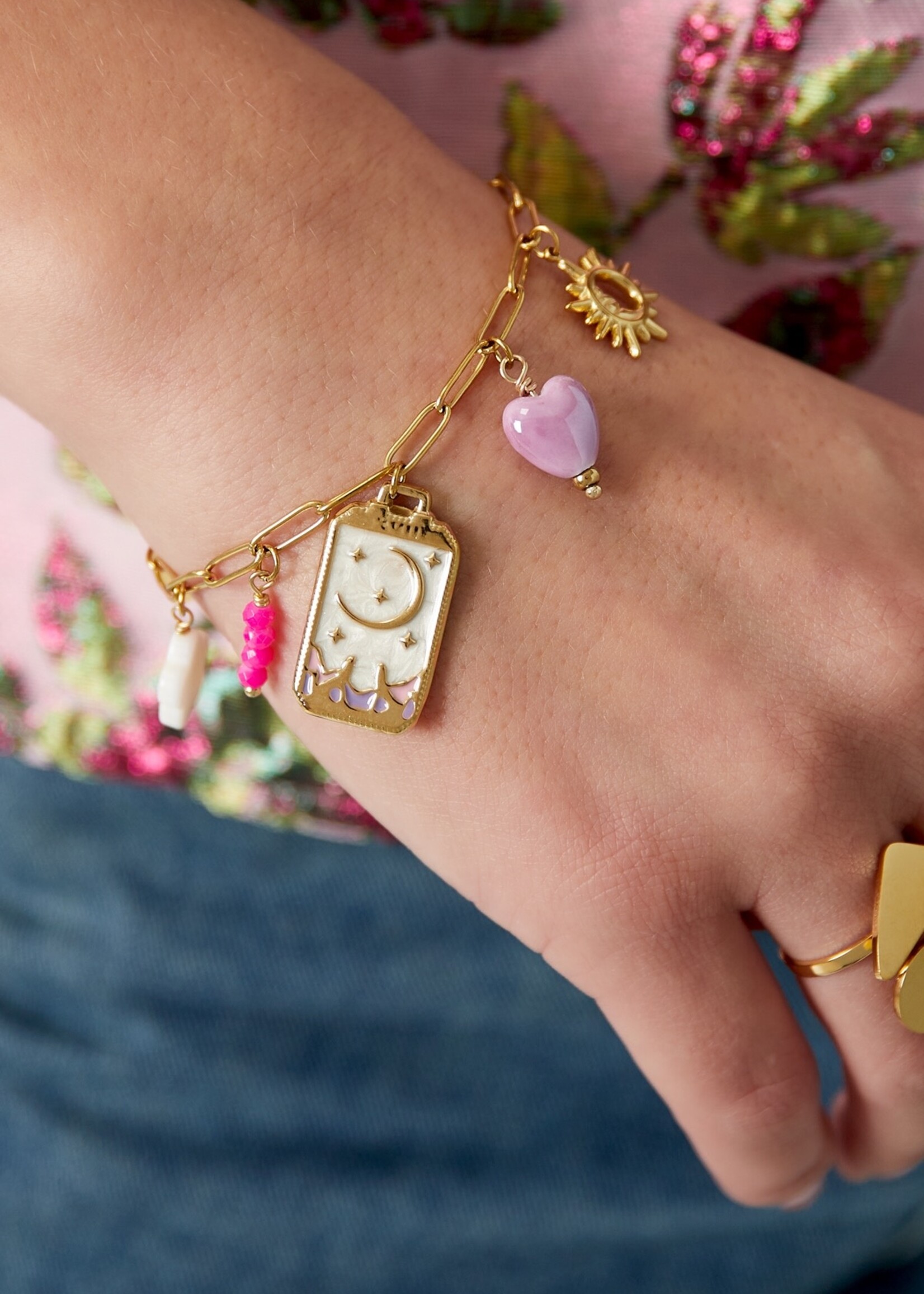 TINY MOON BRACELET