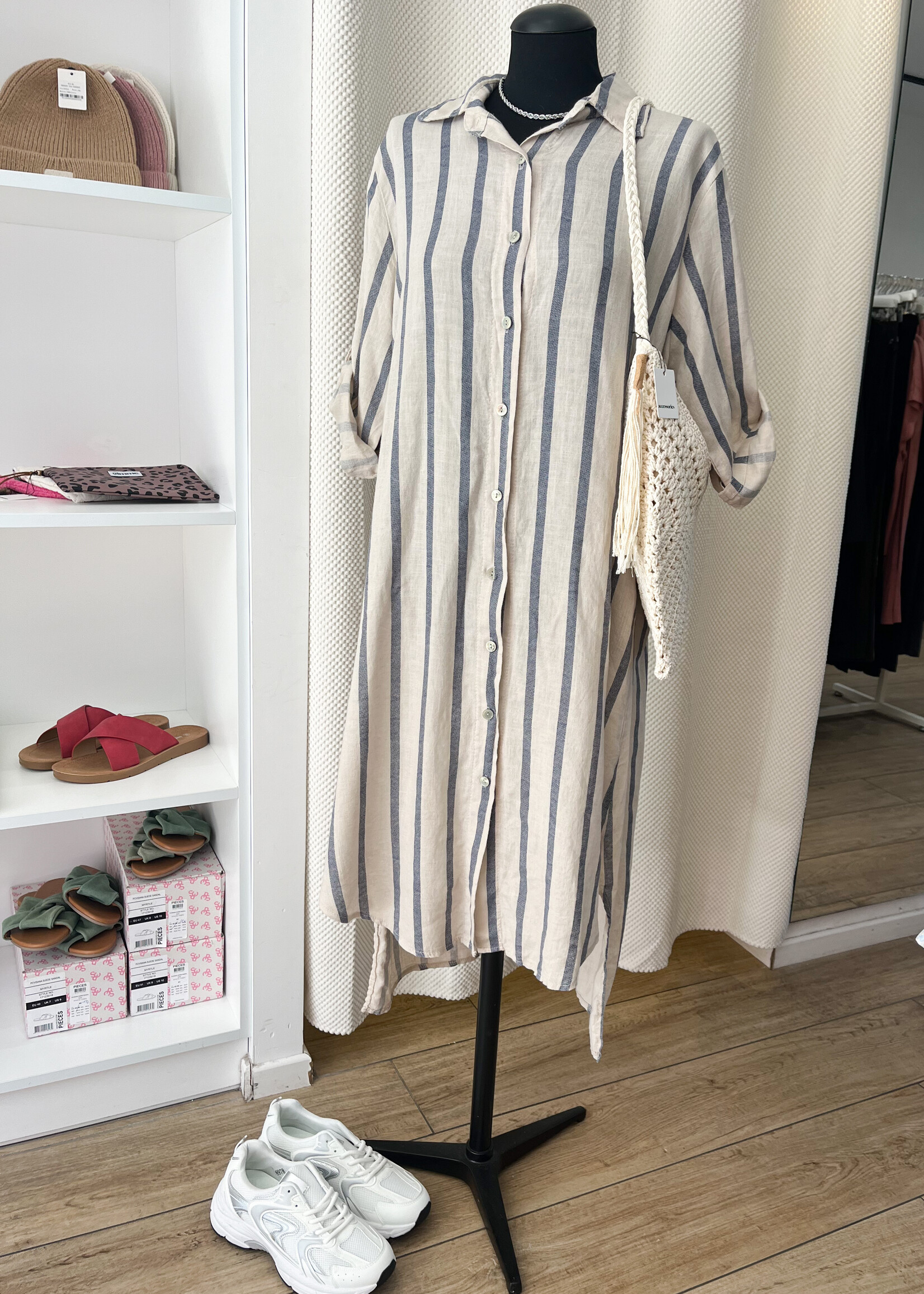 STRIPE BEIGE DRESS