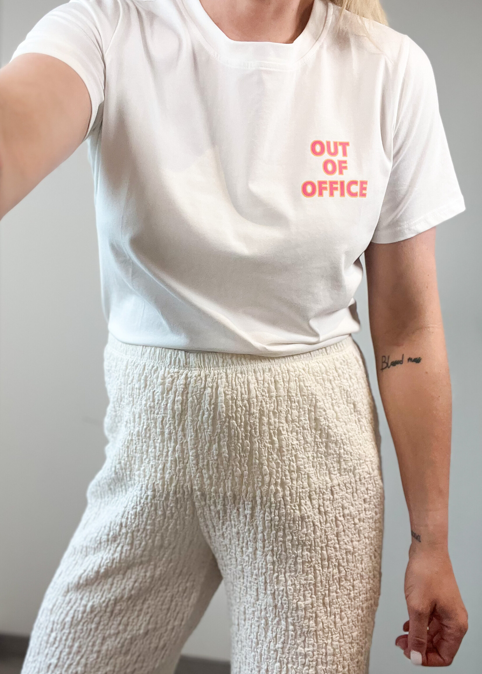 OUT OF OFFICE TEE
