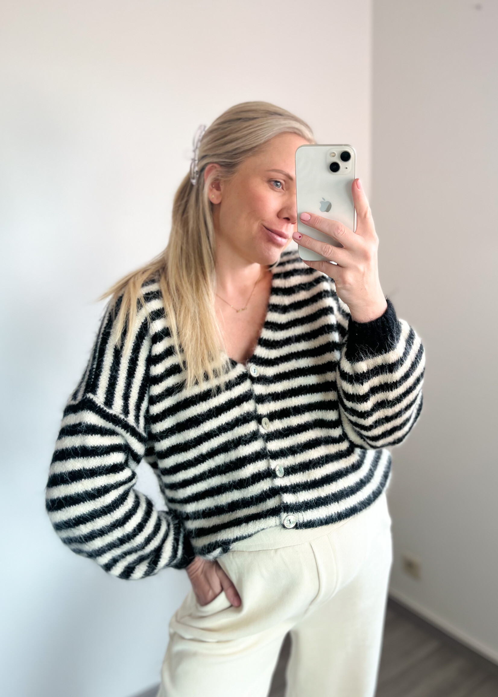 BLACK YANI KNIT one size