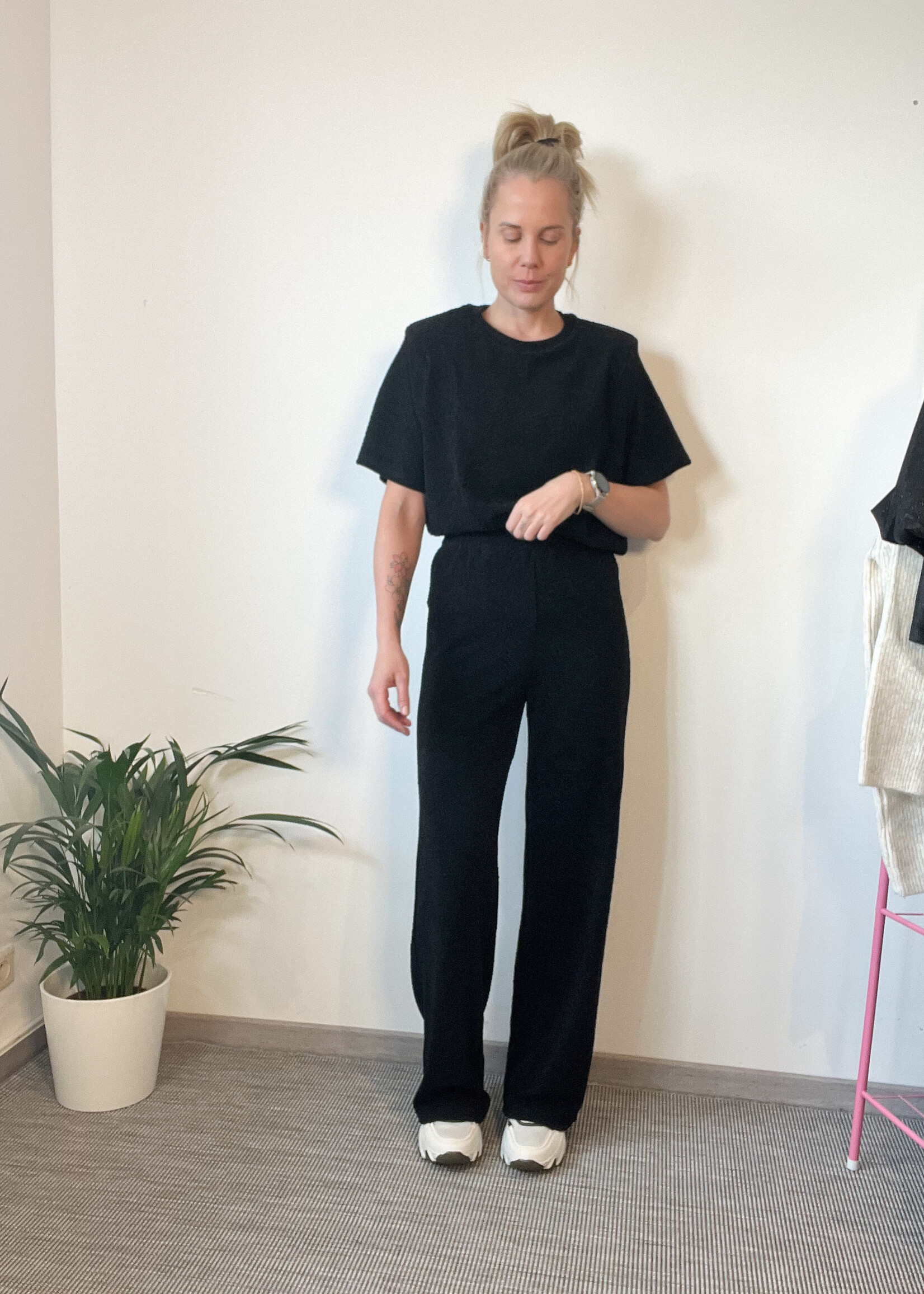 NAREEN BLACK TOP