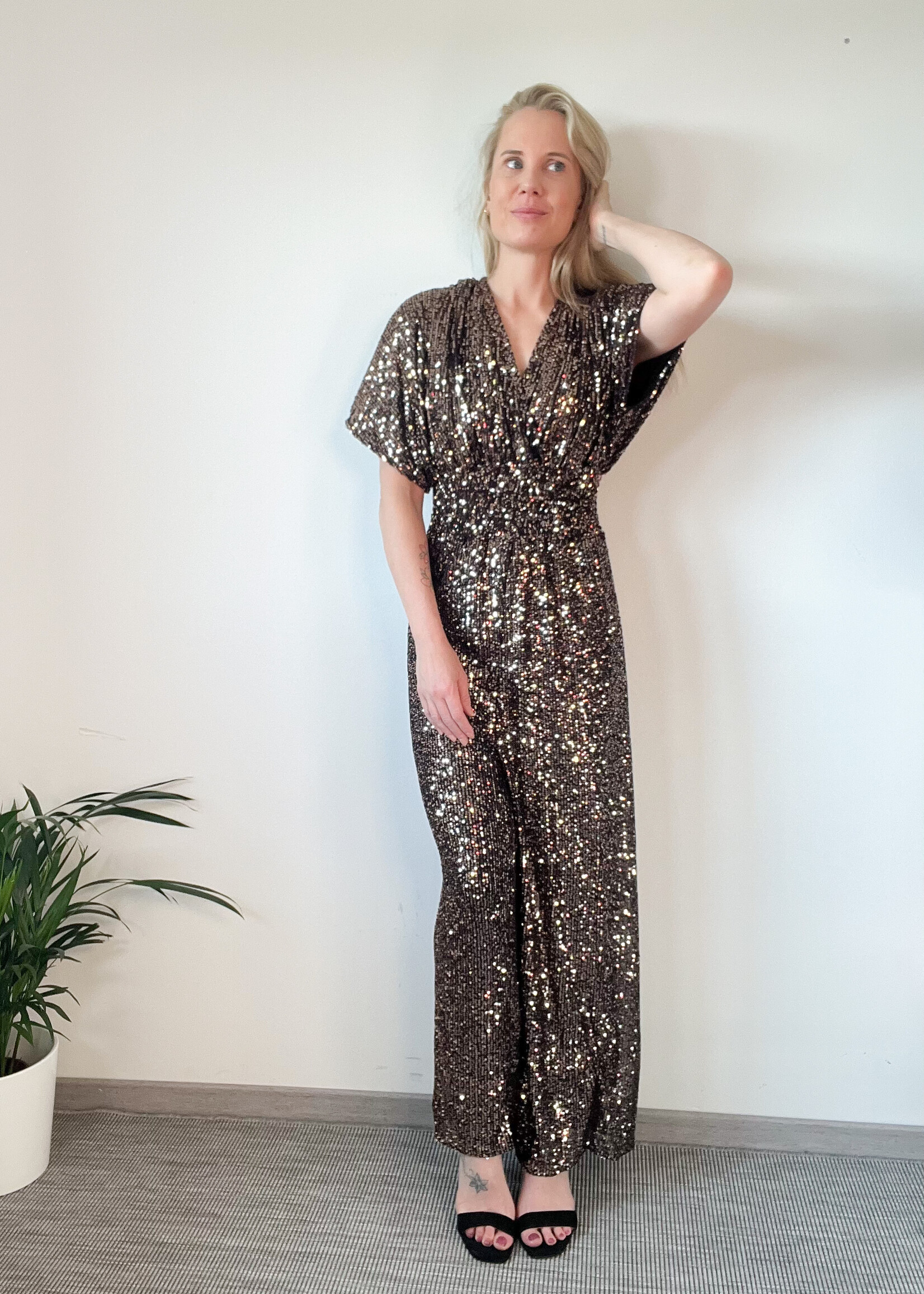 GLITTER IT UP JUMPSUIT one size