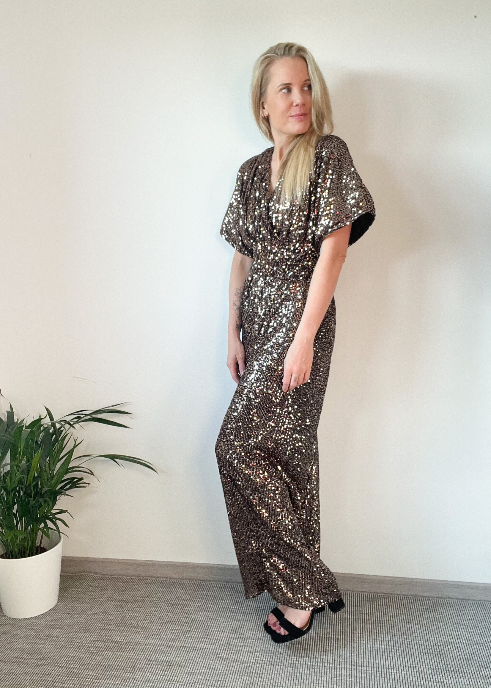 GLITTER IT UP JUMPSUIT one size