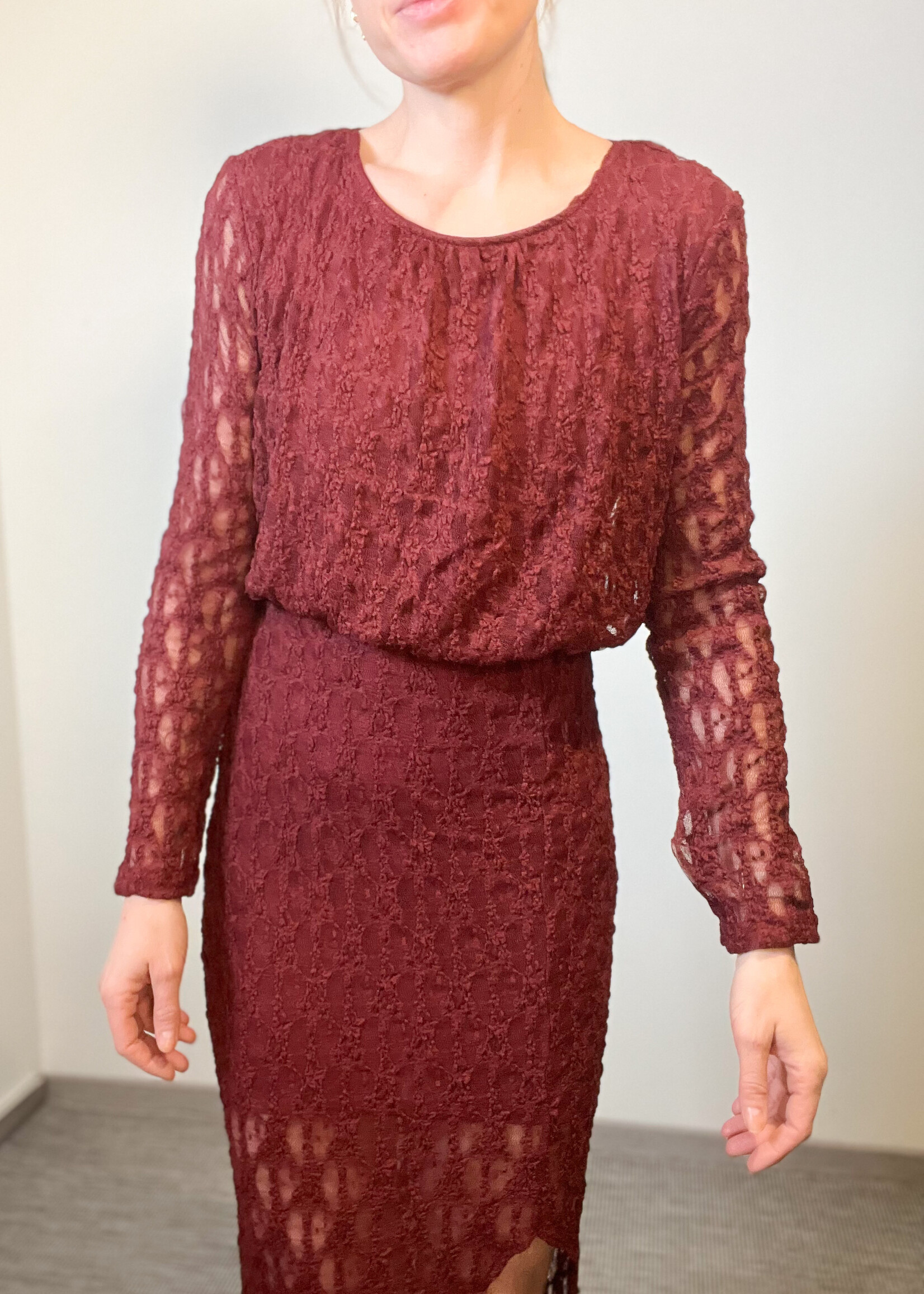 BURGUNDY LACE DRESS
