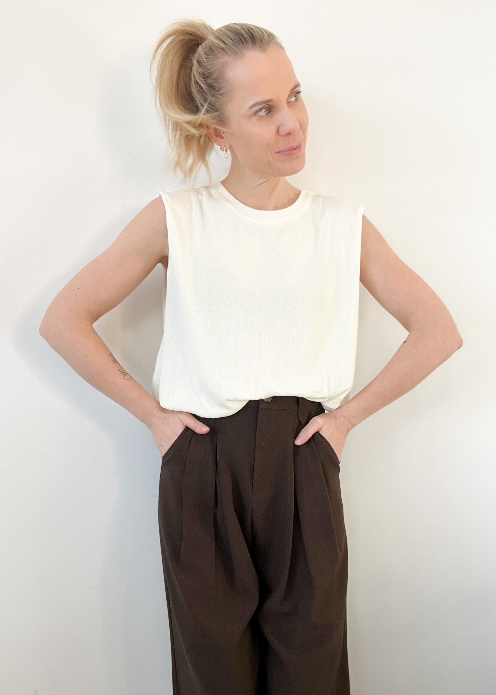 BODY OFFWHITE TOP one size