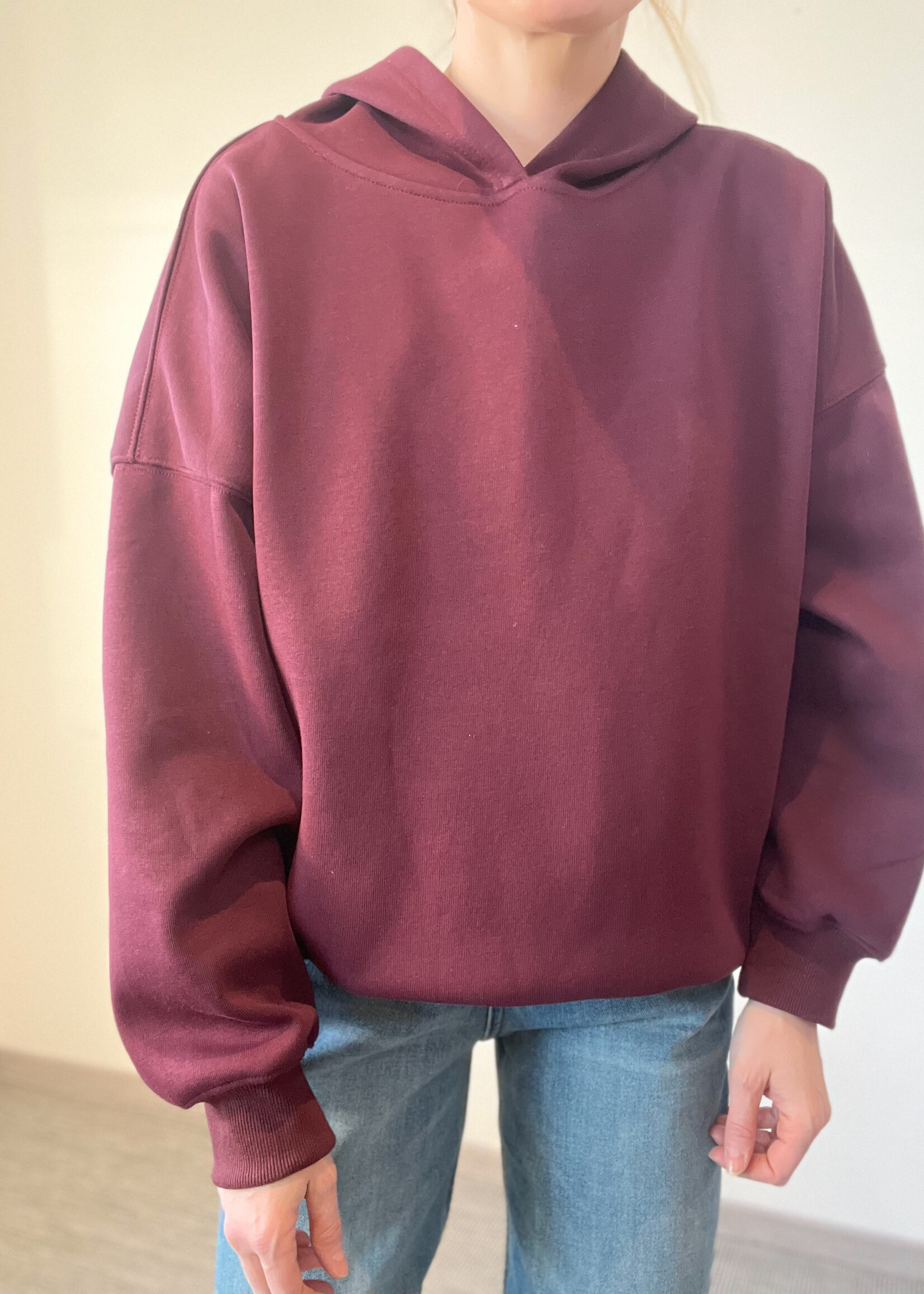 BURGUNDY HOODIE