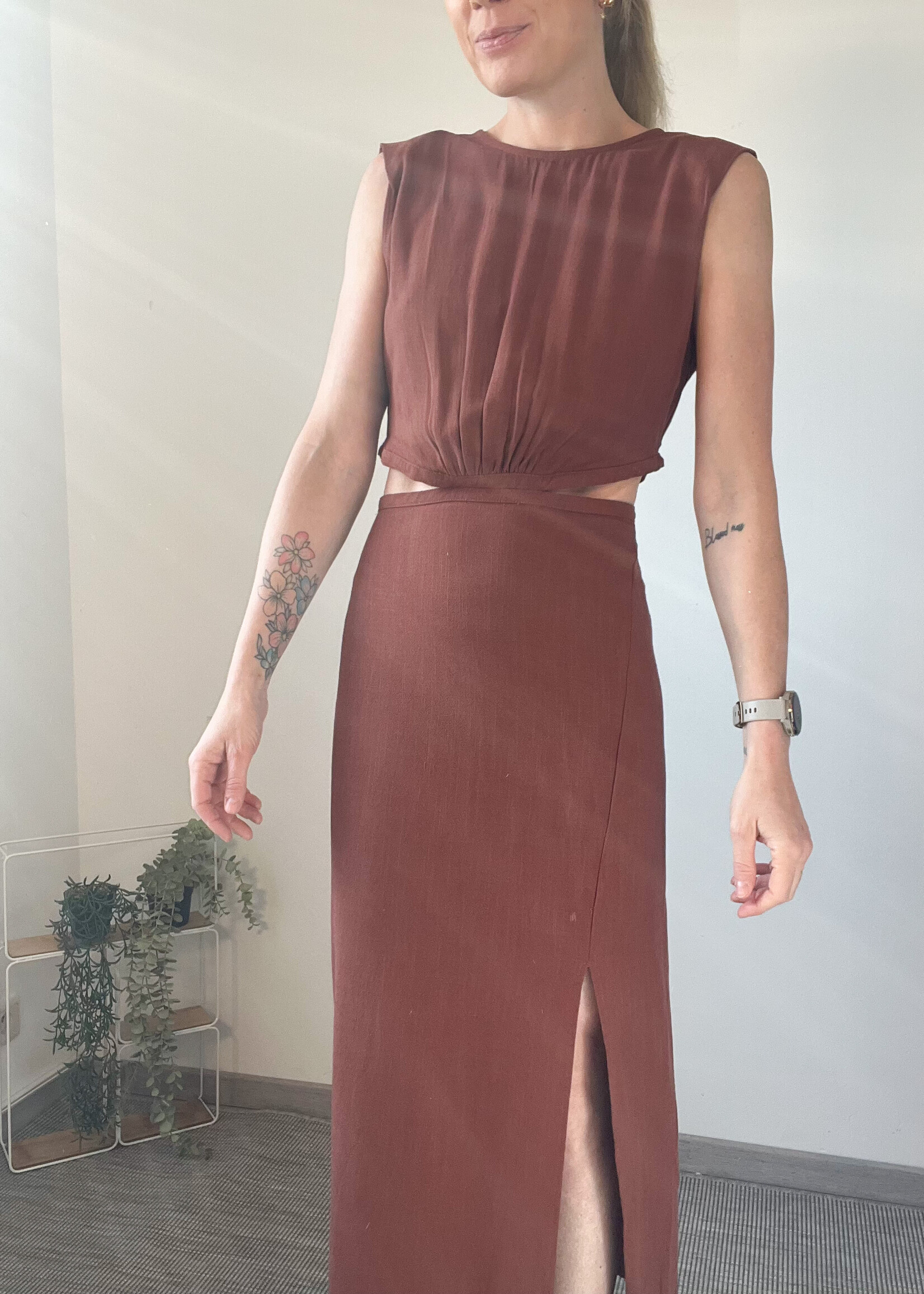 CUT OUT CHOCOLAT DRESS