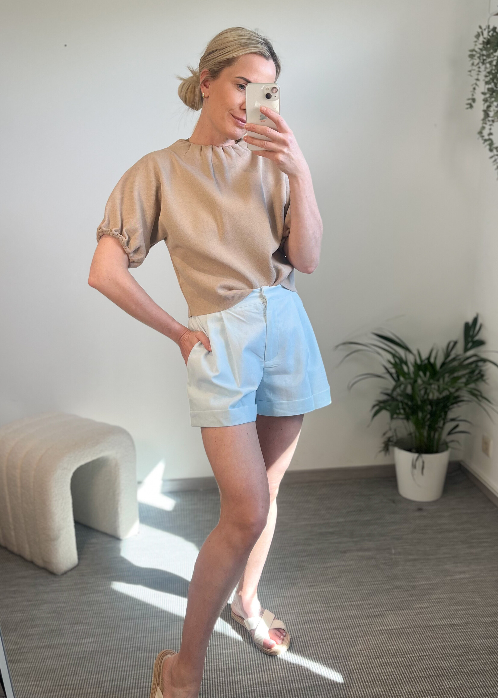LIGHT BLUE SHORT
