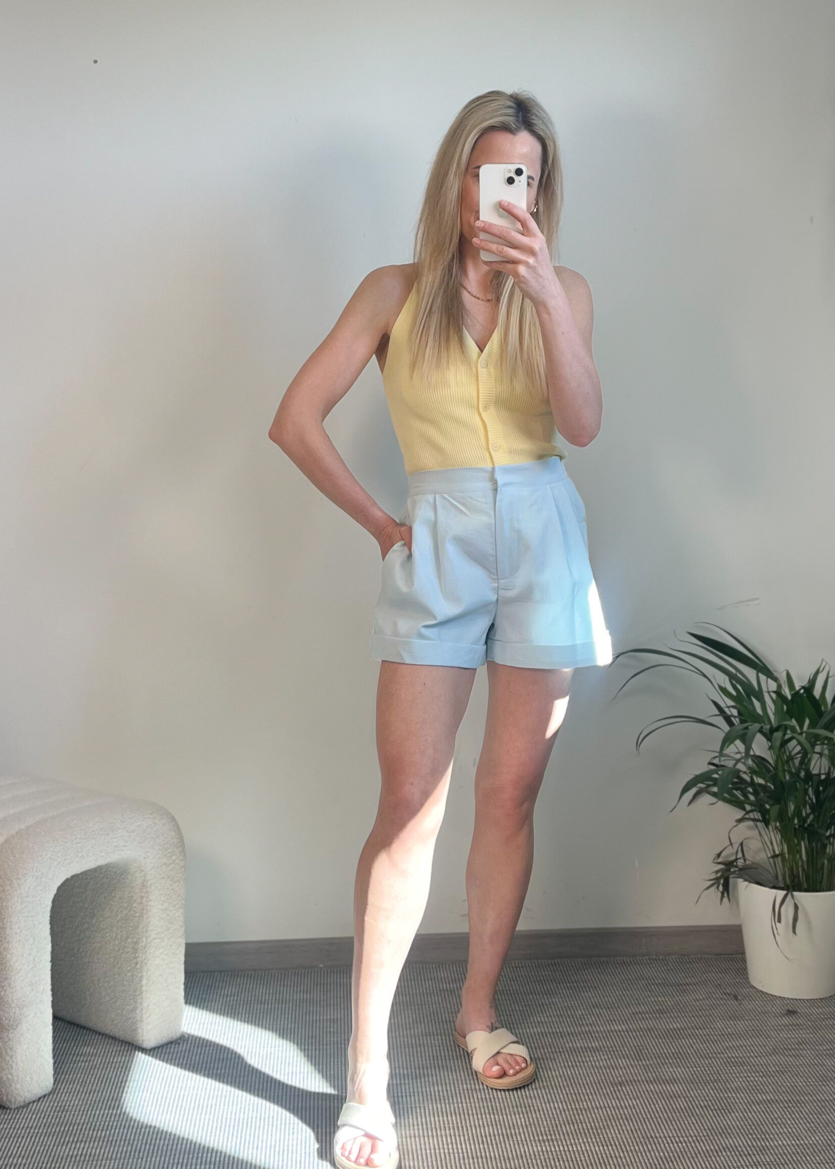 LIGHT BLUE SHORT