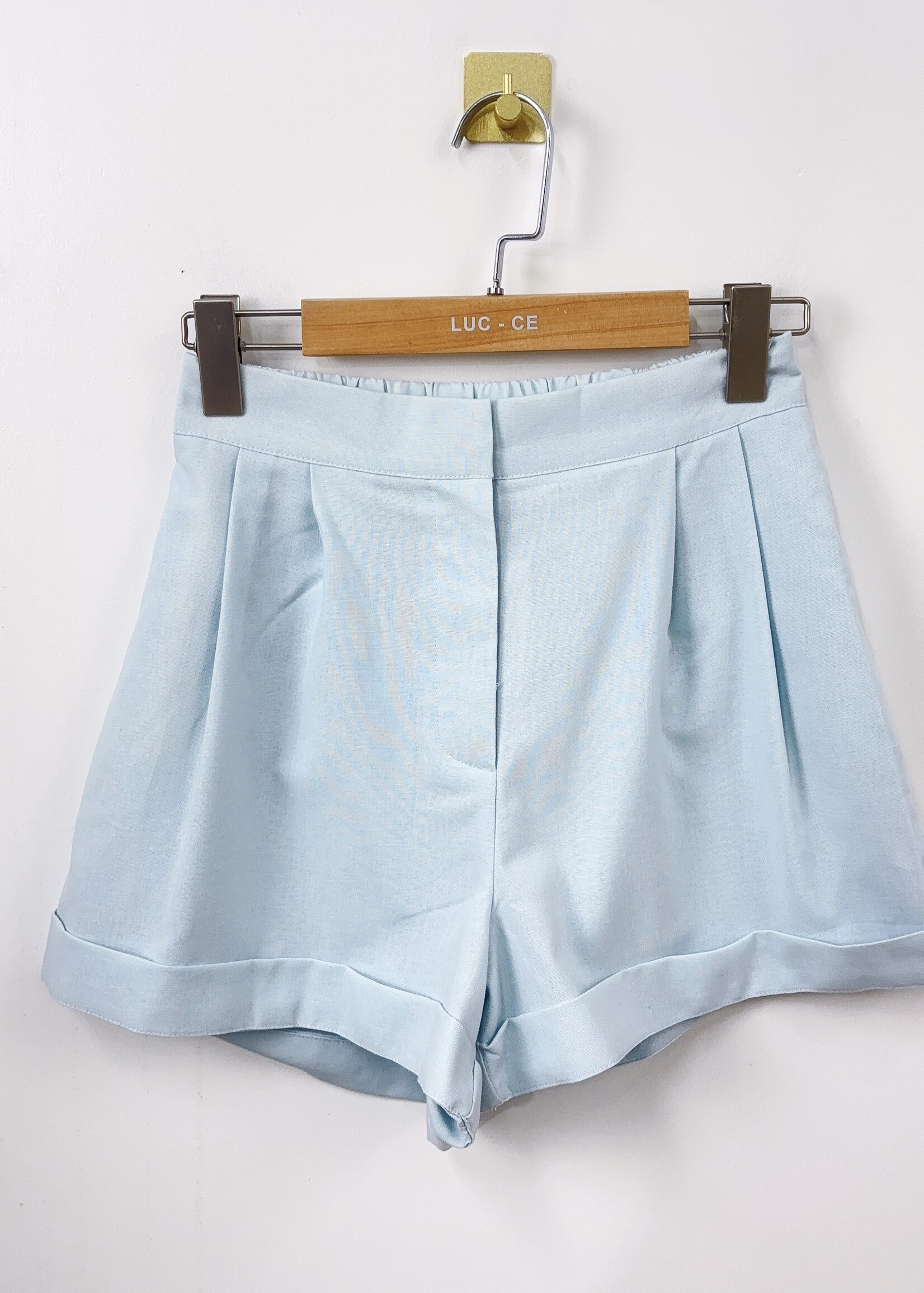 LIGHT BLUE SHORT