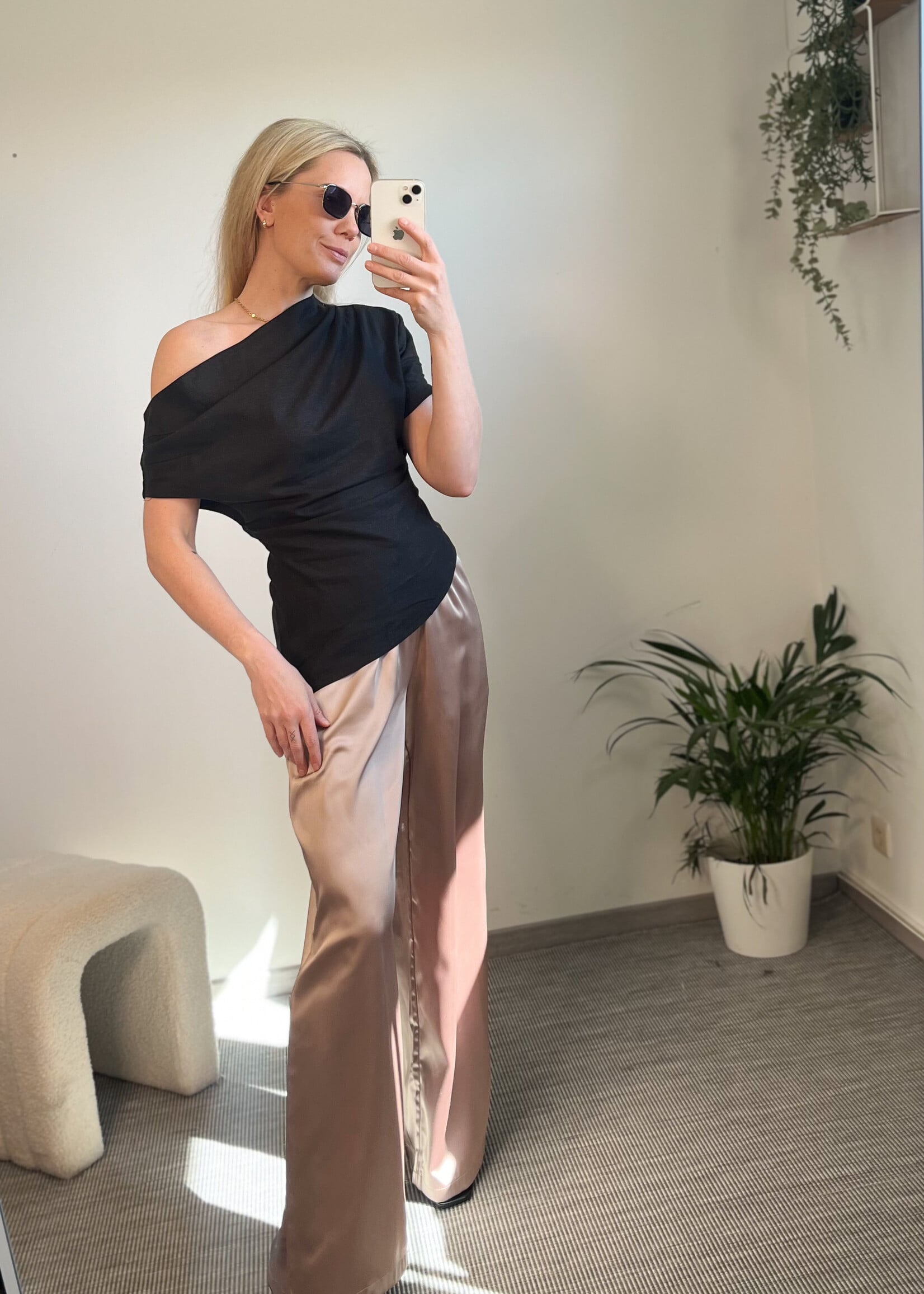 DRAPED TOP BLACK