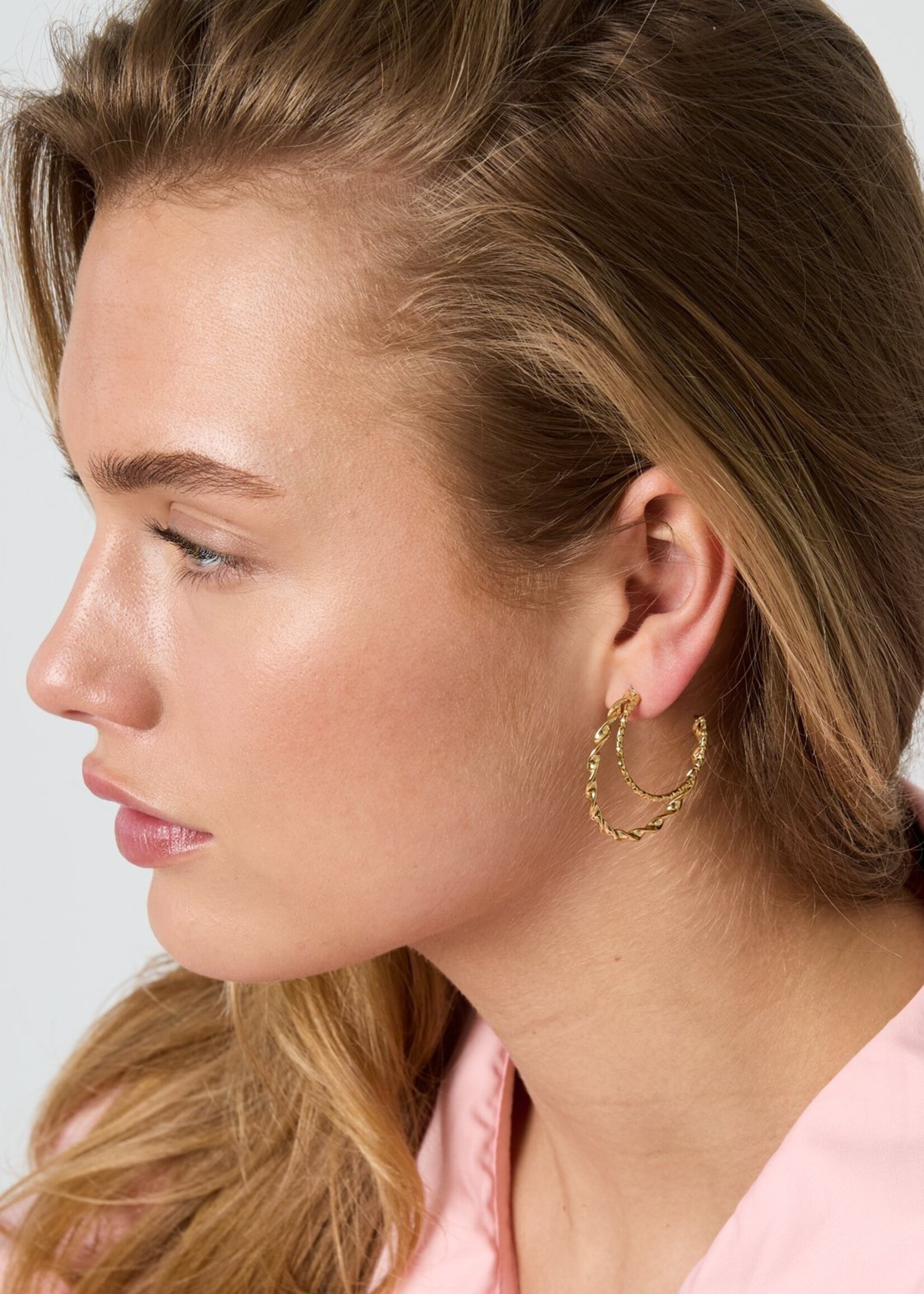 DOUBLE HOOPS