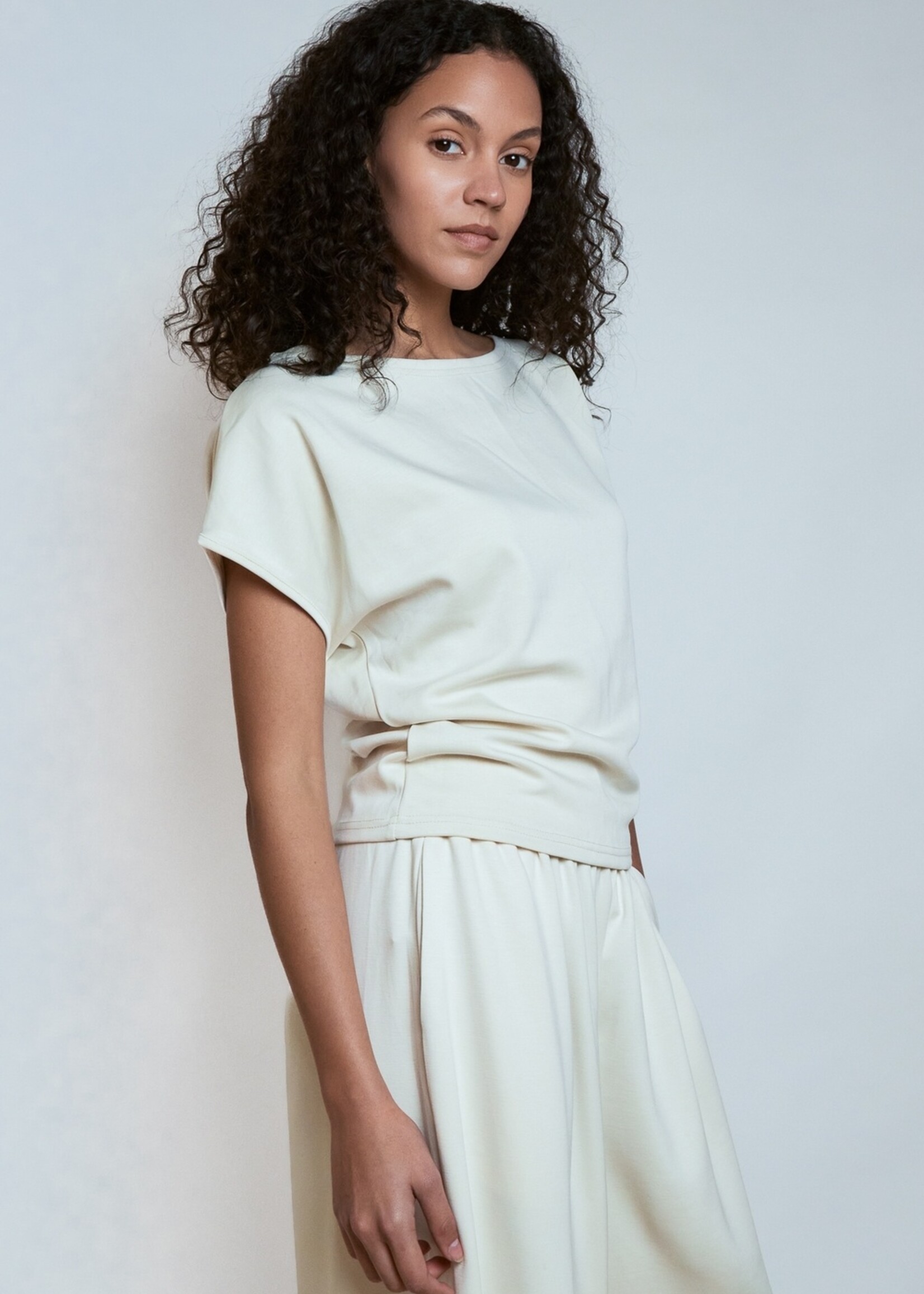 THAT PERFECT BASIC CREME TOP