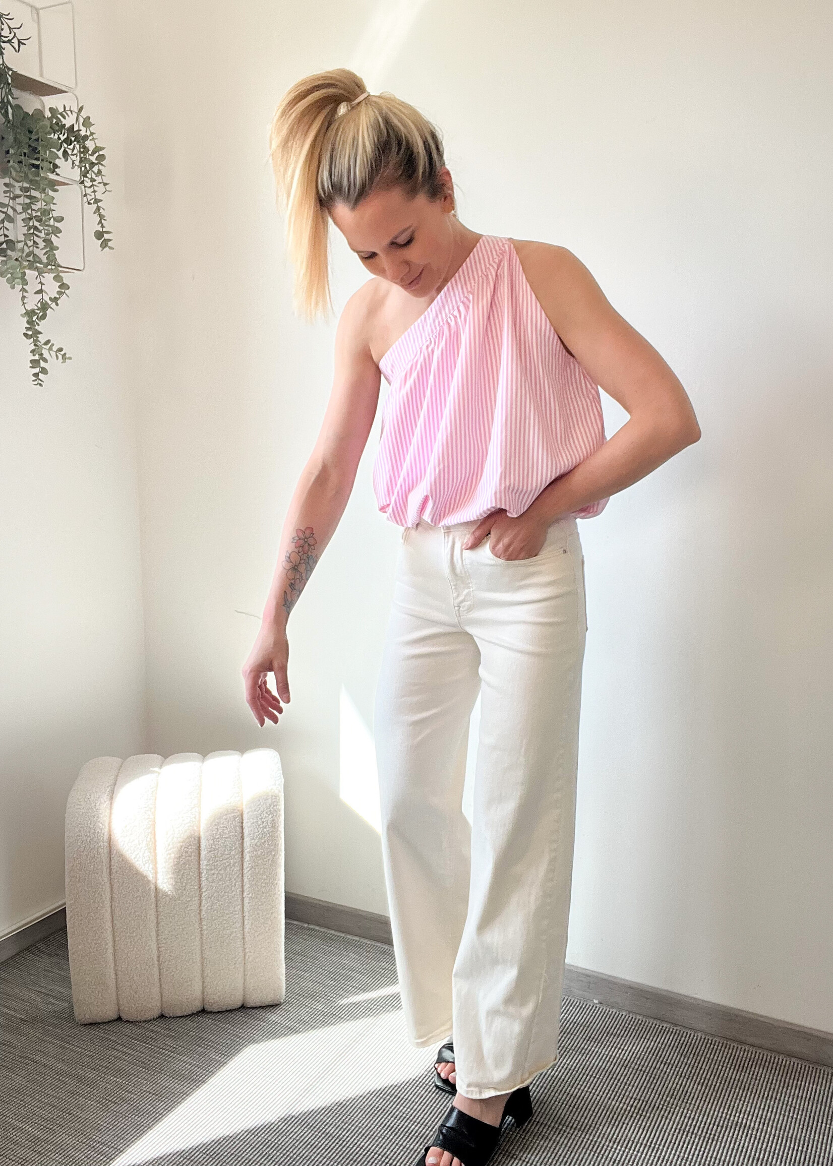 ROSE ONE SHOULDER TOP