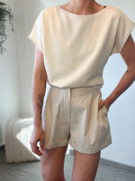 LIGHT BEIGE SHORT