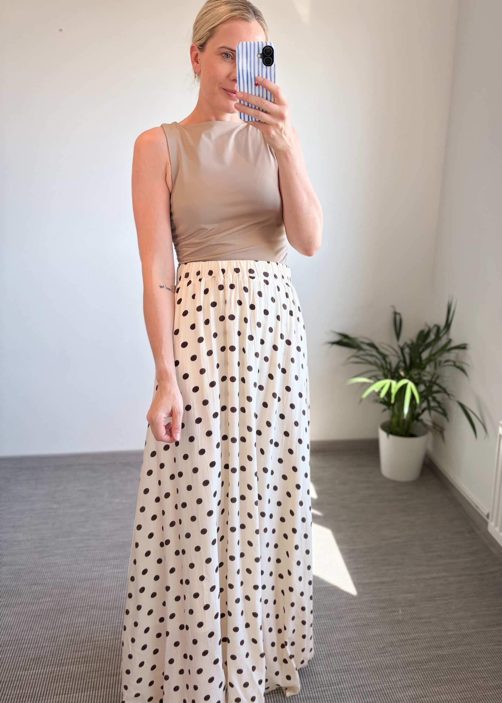 BEIGE DOTS SKIRT