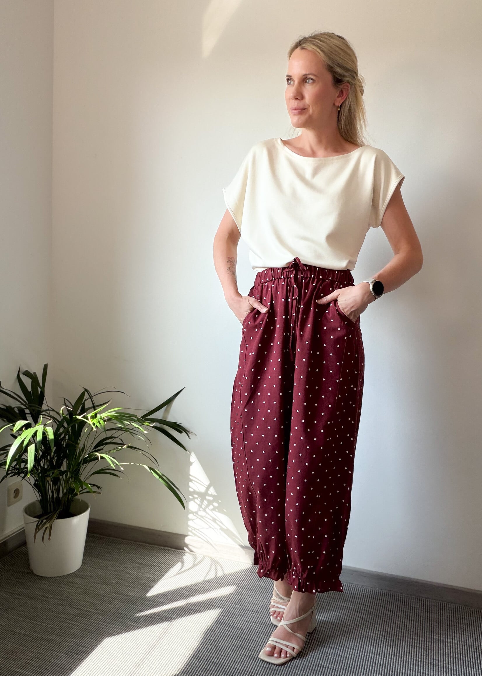 BURGUNDY DOTS PANTS