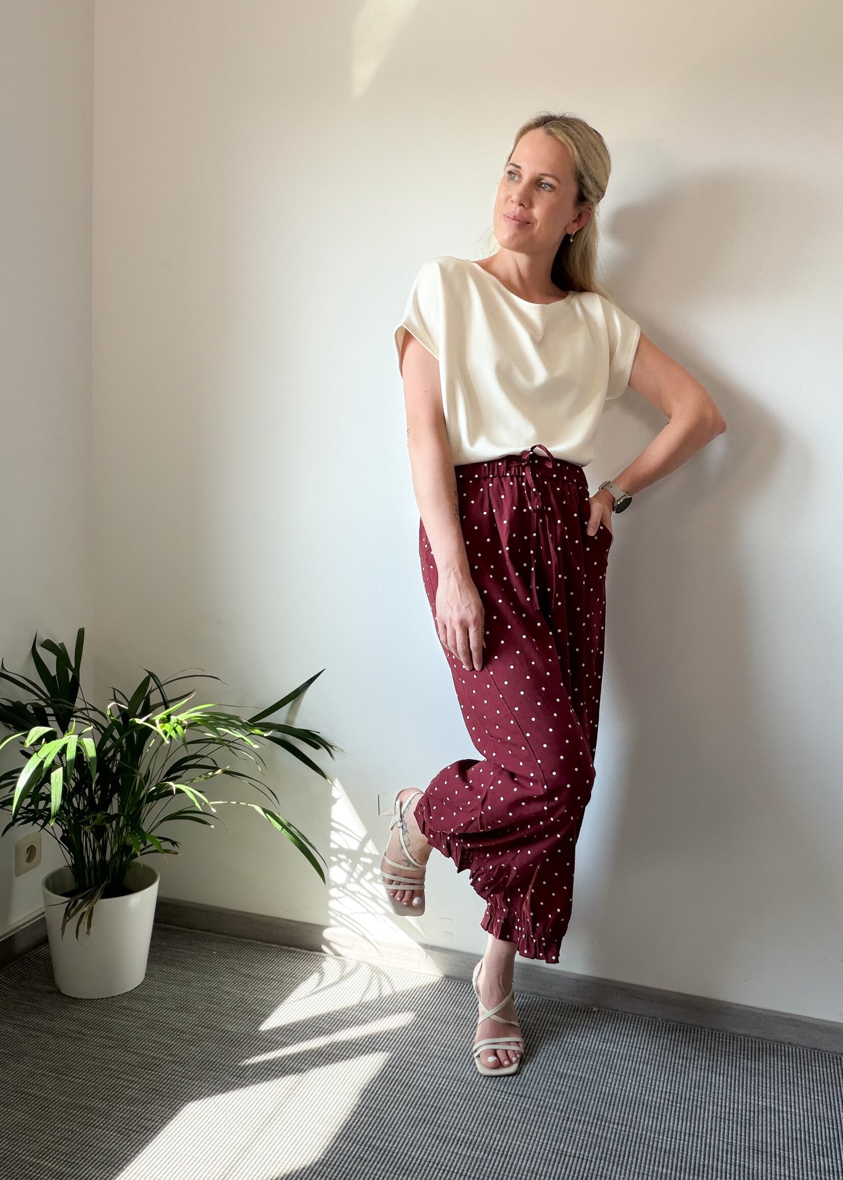 BURGUNDY DOTS PANTS