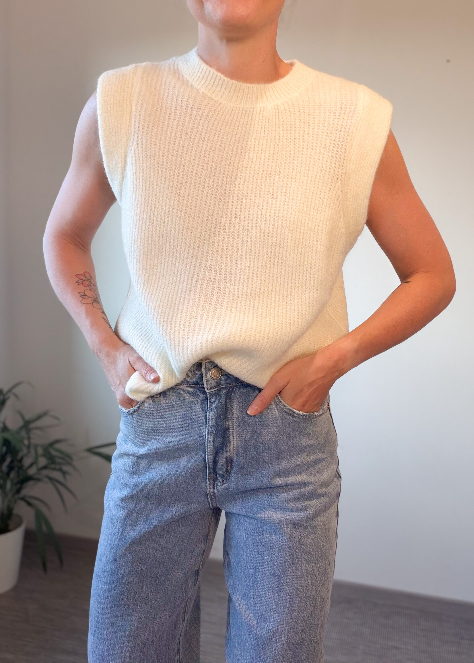 HAILES ECRU KNIT