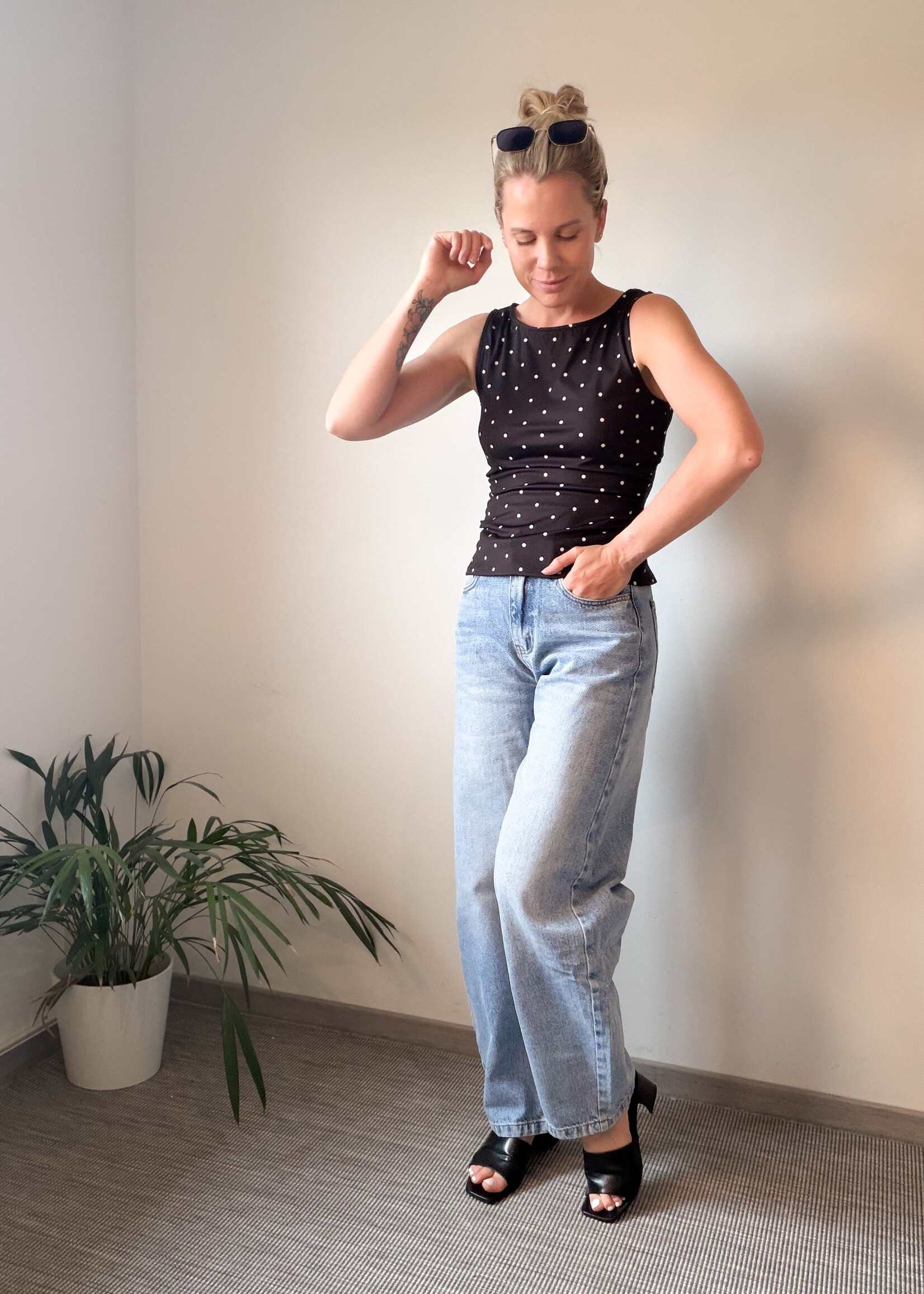 POLKADOTS BLACK TOP