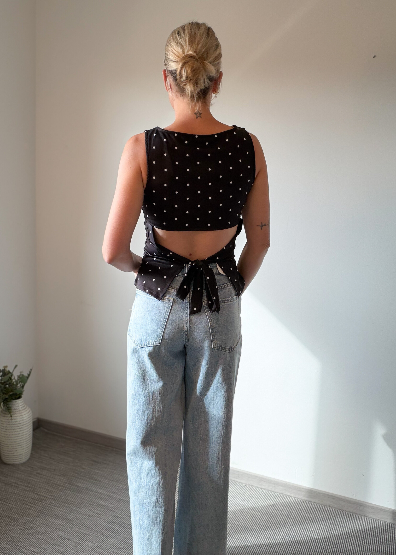 POLKADOTS BLACK TOP