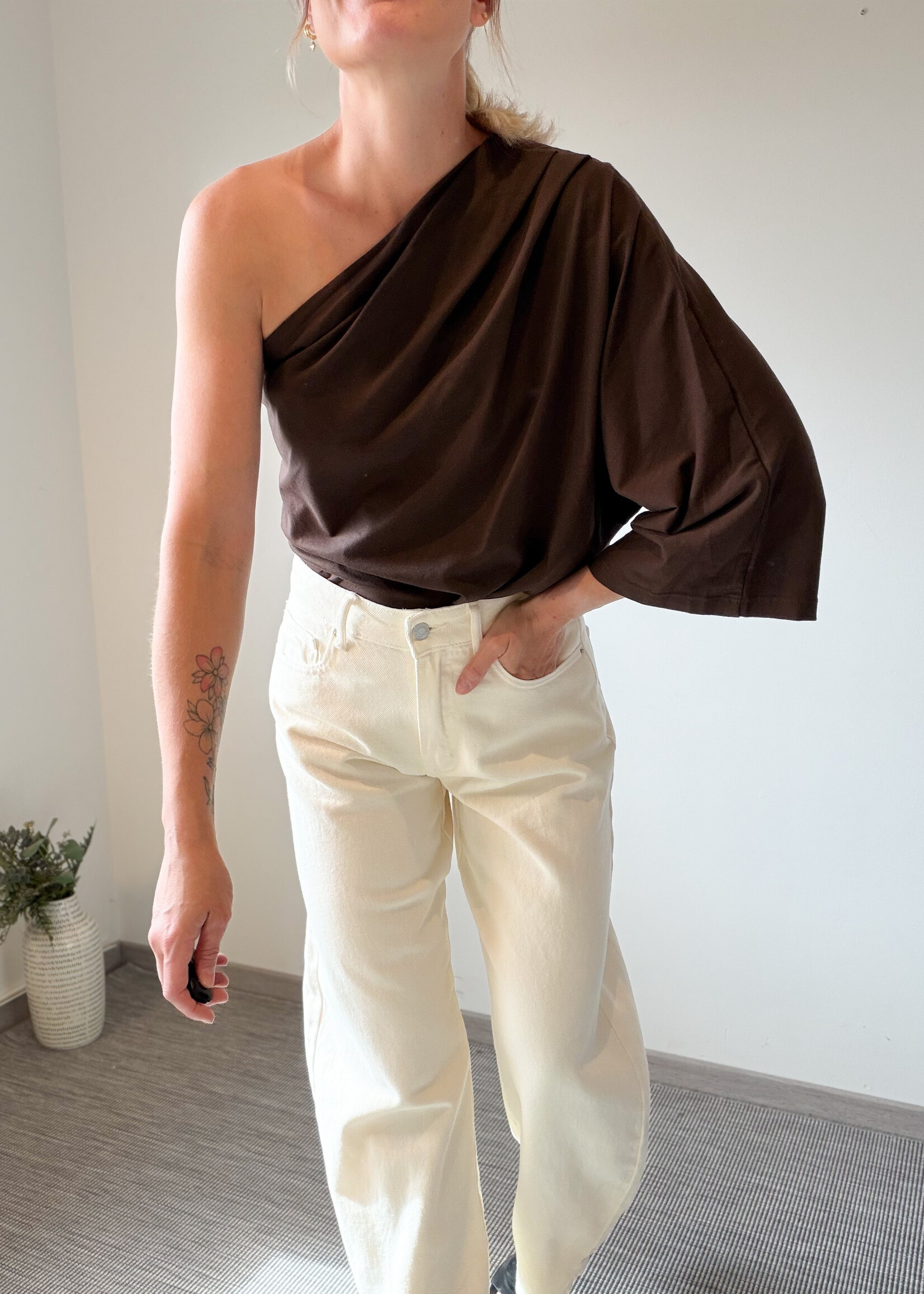 OFFSHOULDER BROWN TOP one size
