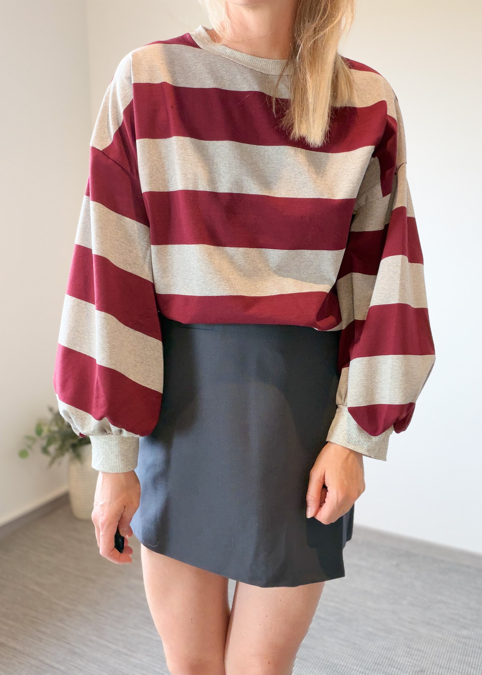 TAMMIE TOP GREY BURGUNDY one size