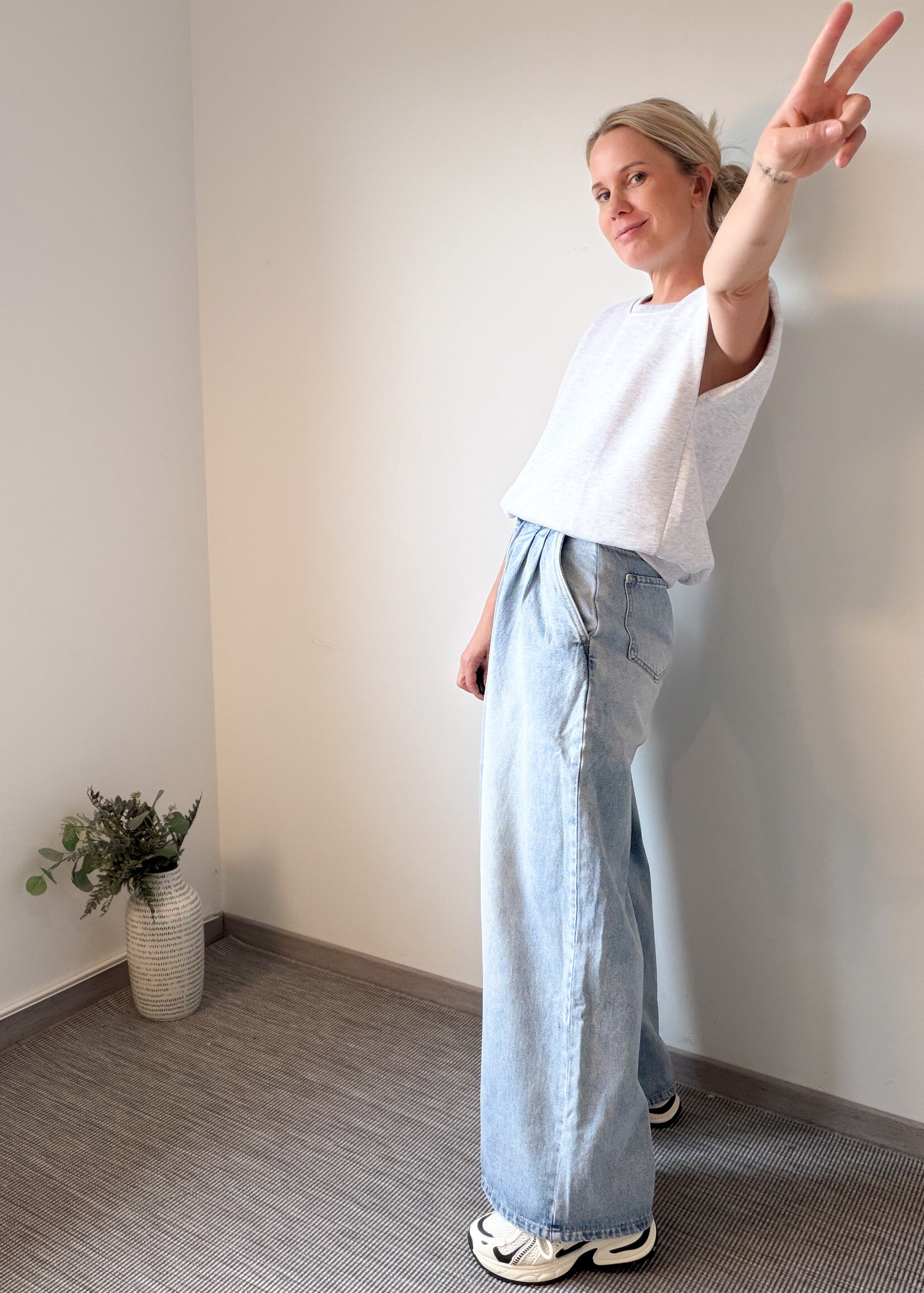 GREY ROAN TOP