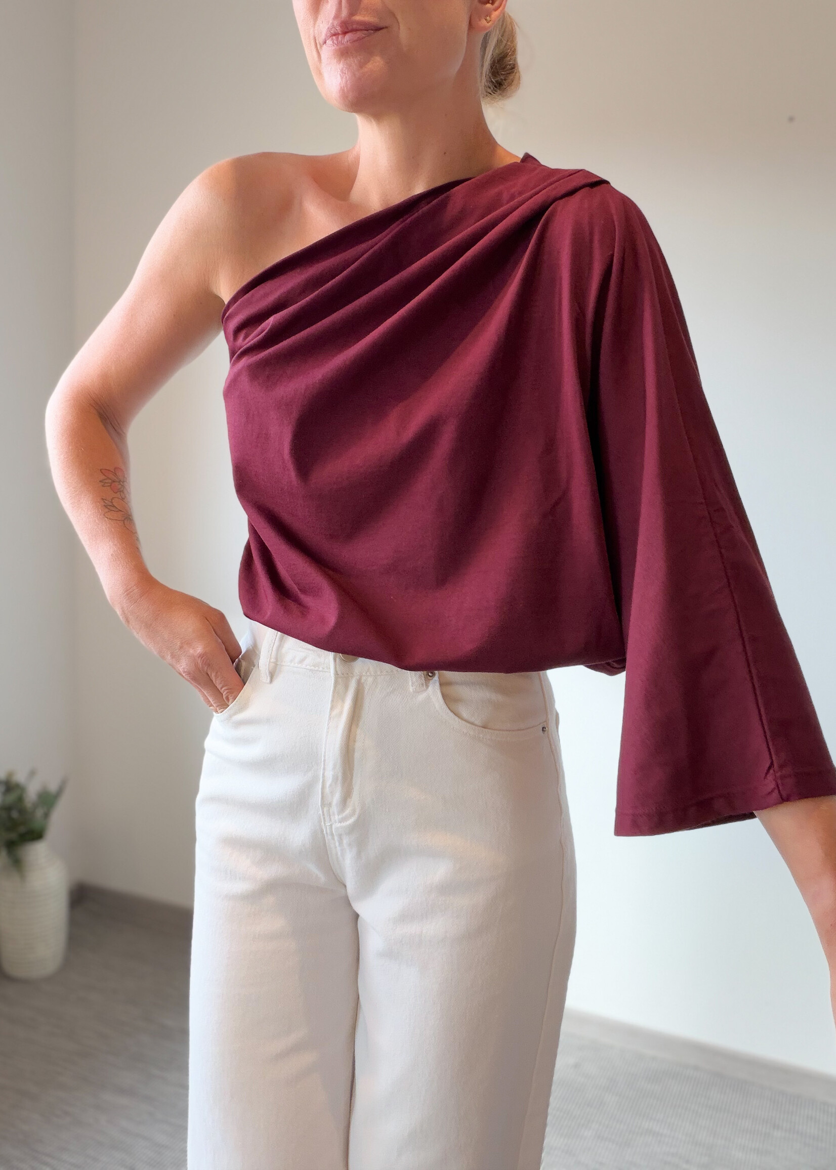 OFFSHOULDER MARIE TOP BURGUNDY one size