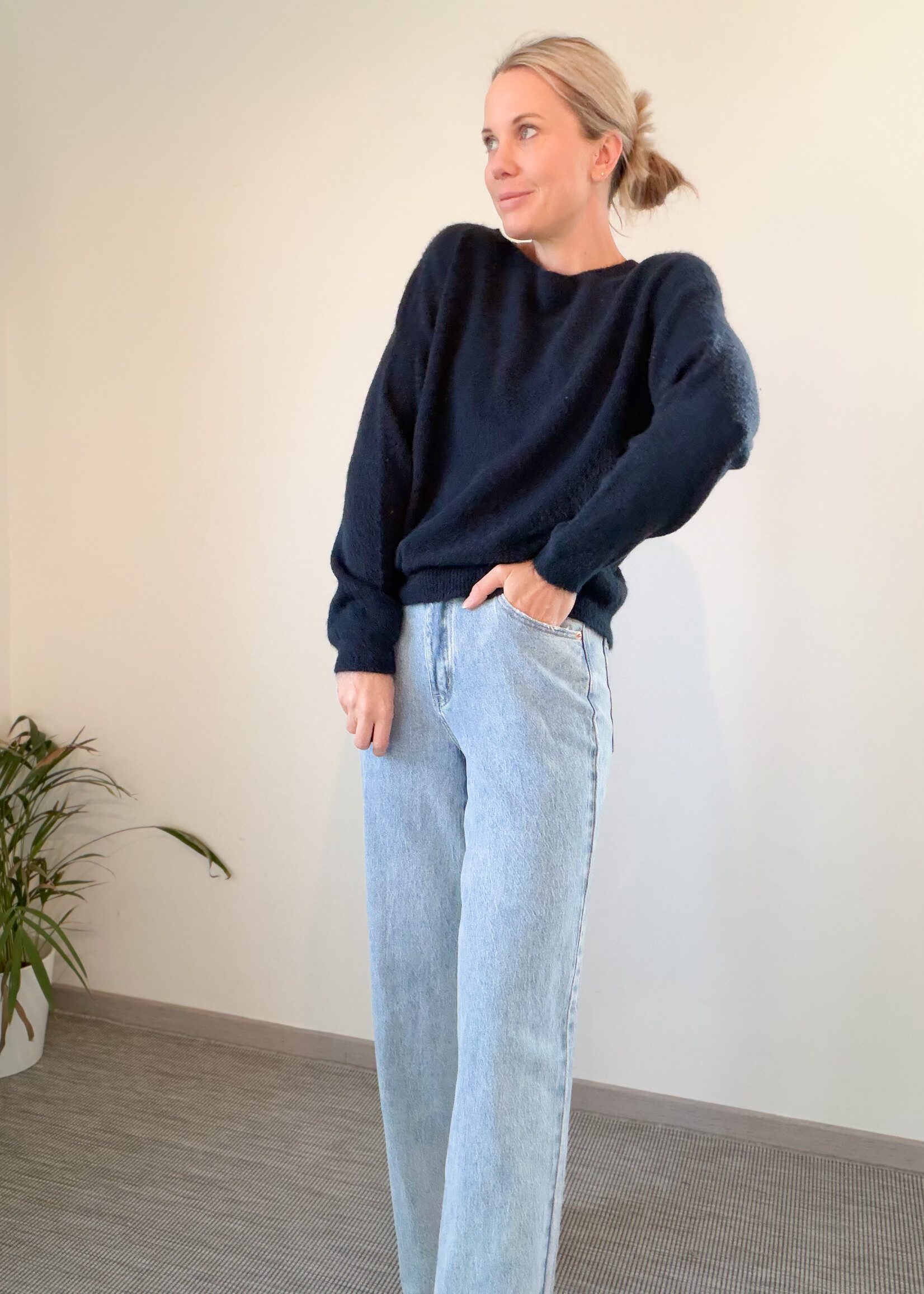 NAVY LONG KNIT