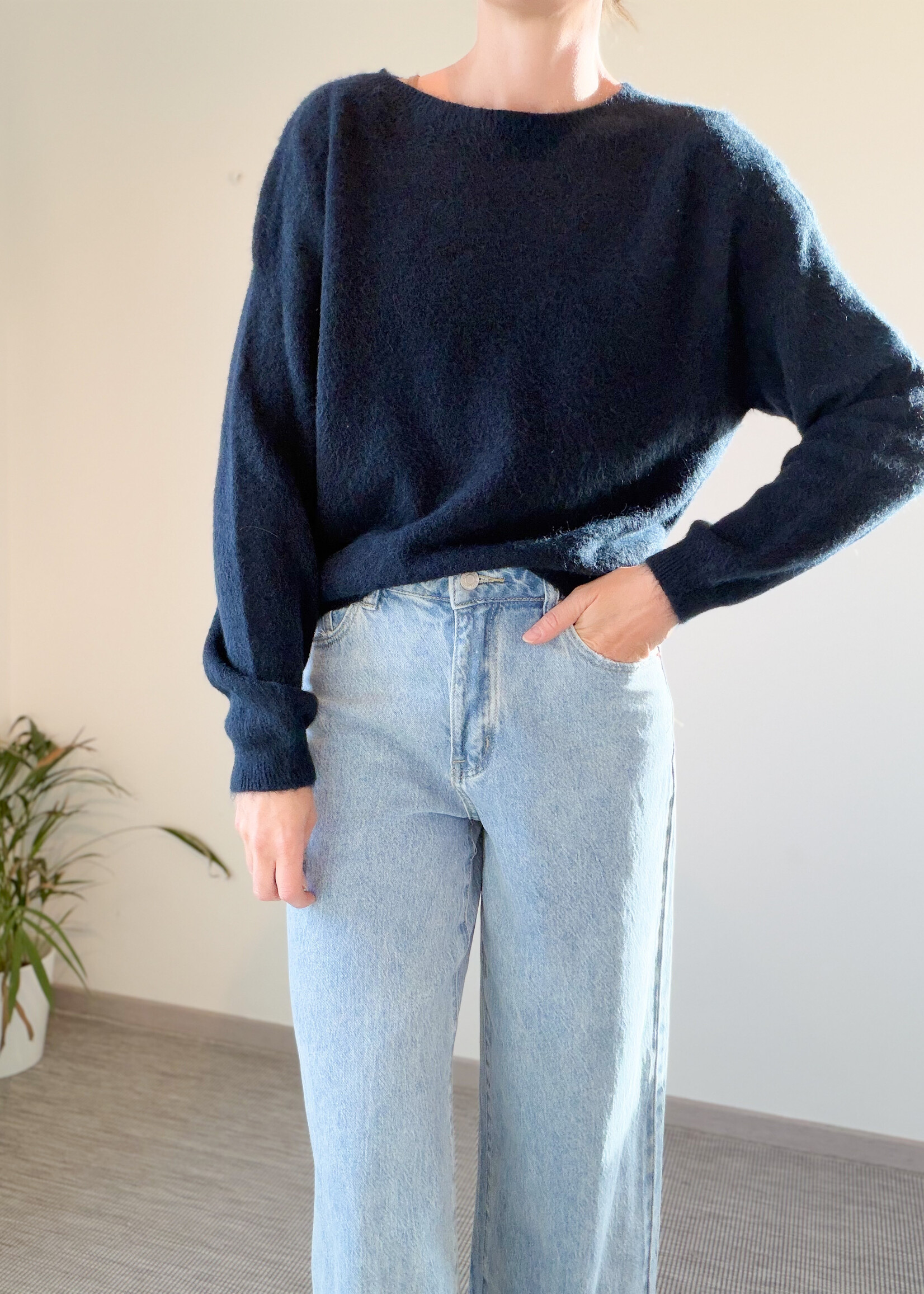 NAVY LONG KNIT