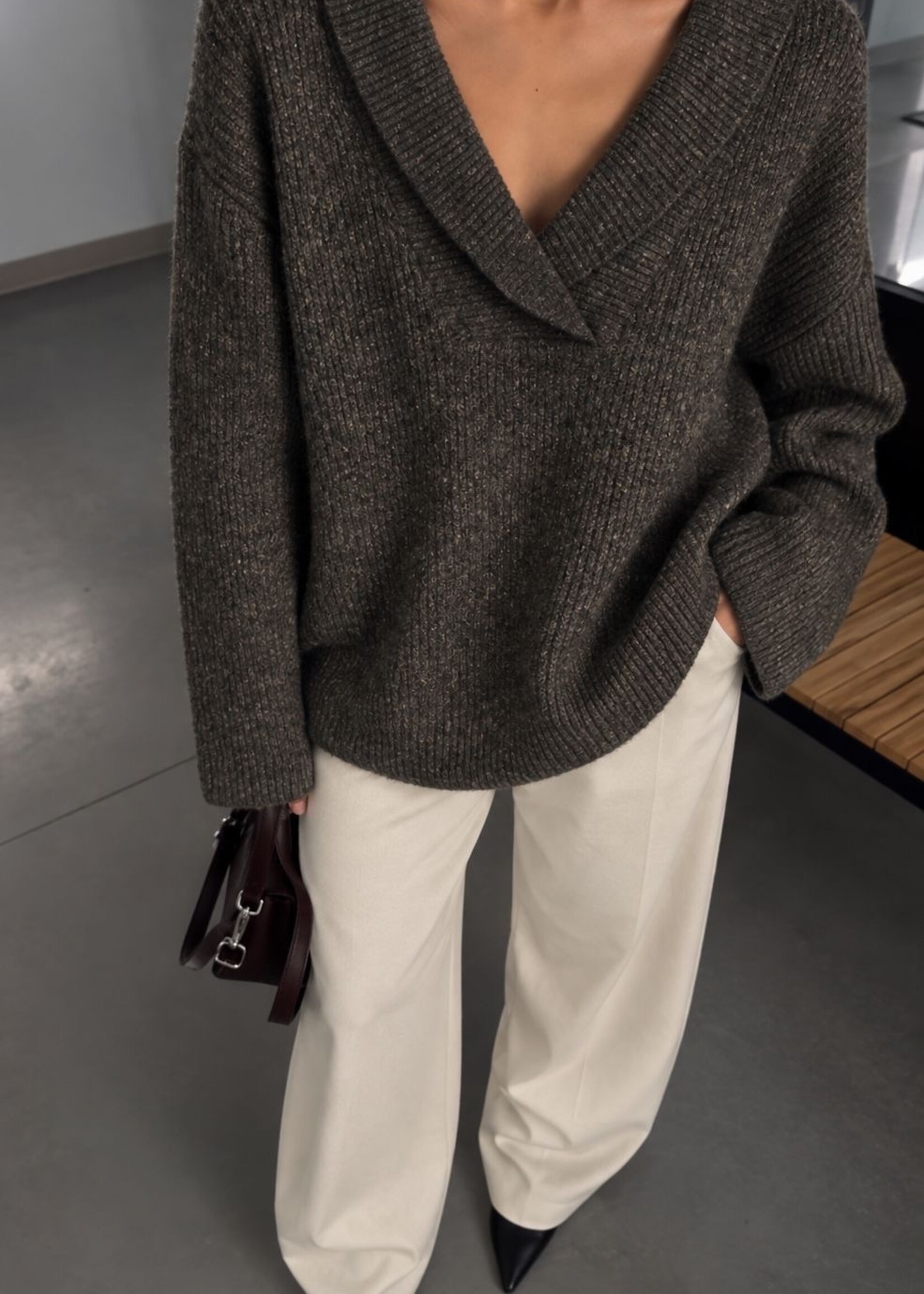 ZOE BROWN KNIT