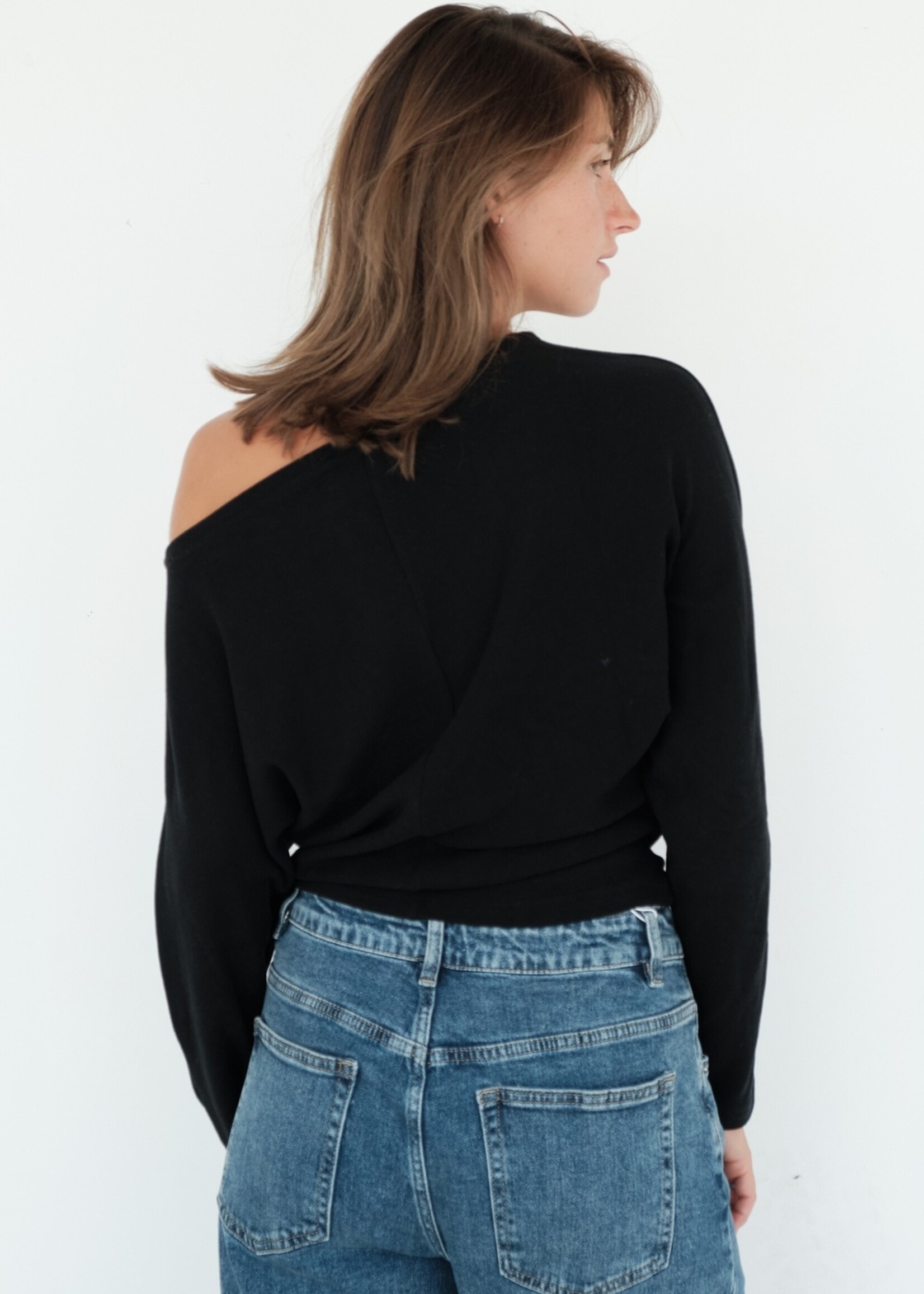 offshoulder