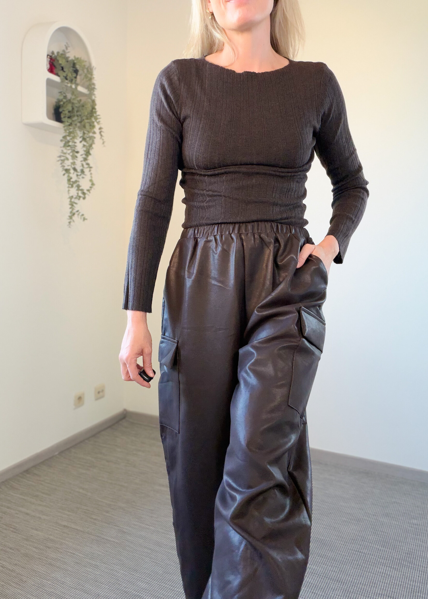 MUSTHAVE BROWN BASIC