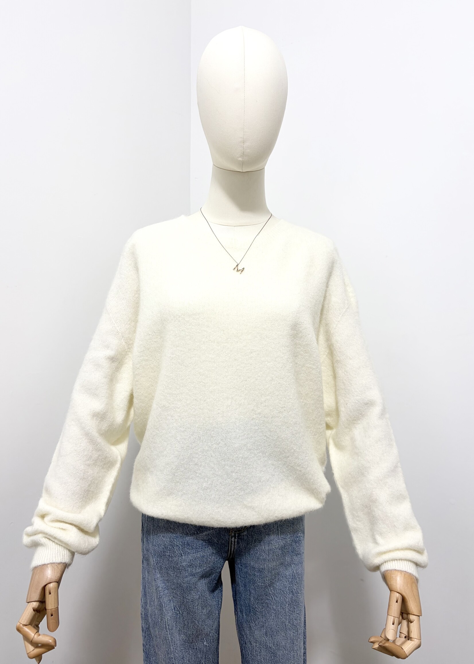 GWEN WHITE KNIT