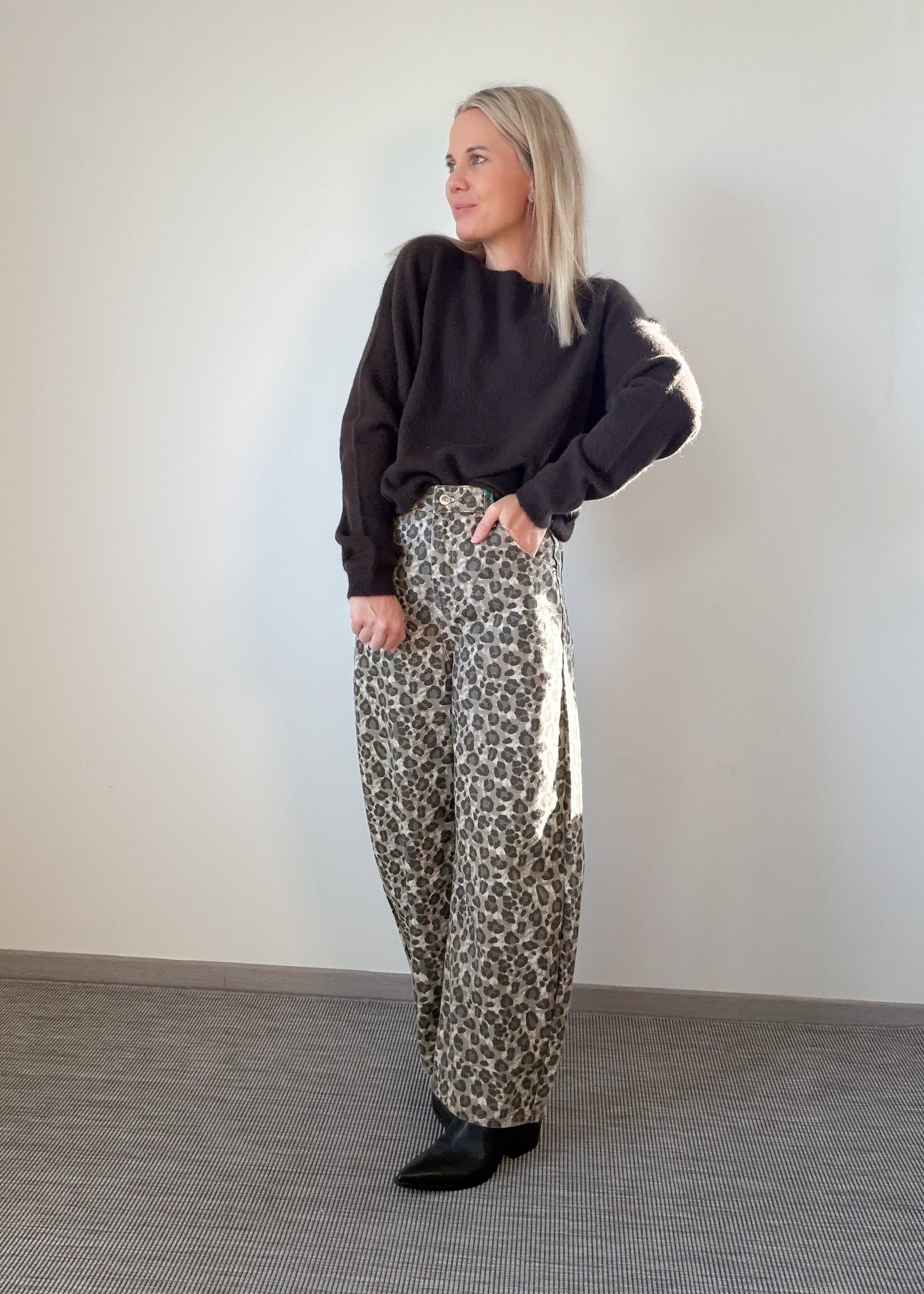 BROWN GWEN KNIT