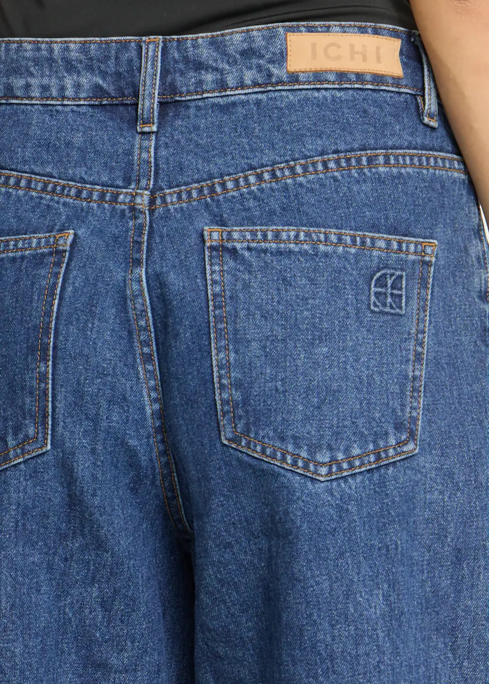 JULIA DENIM