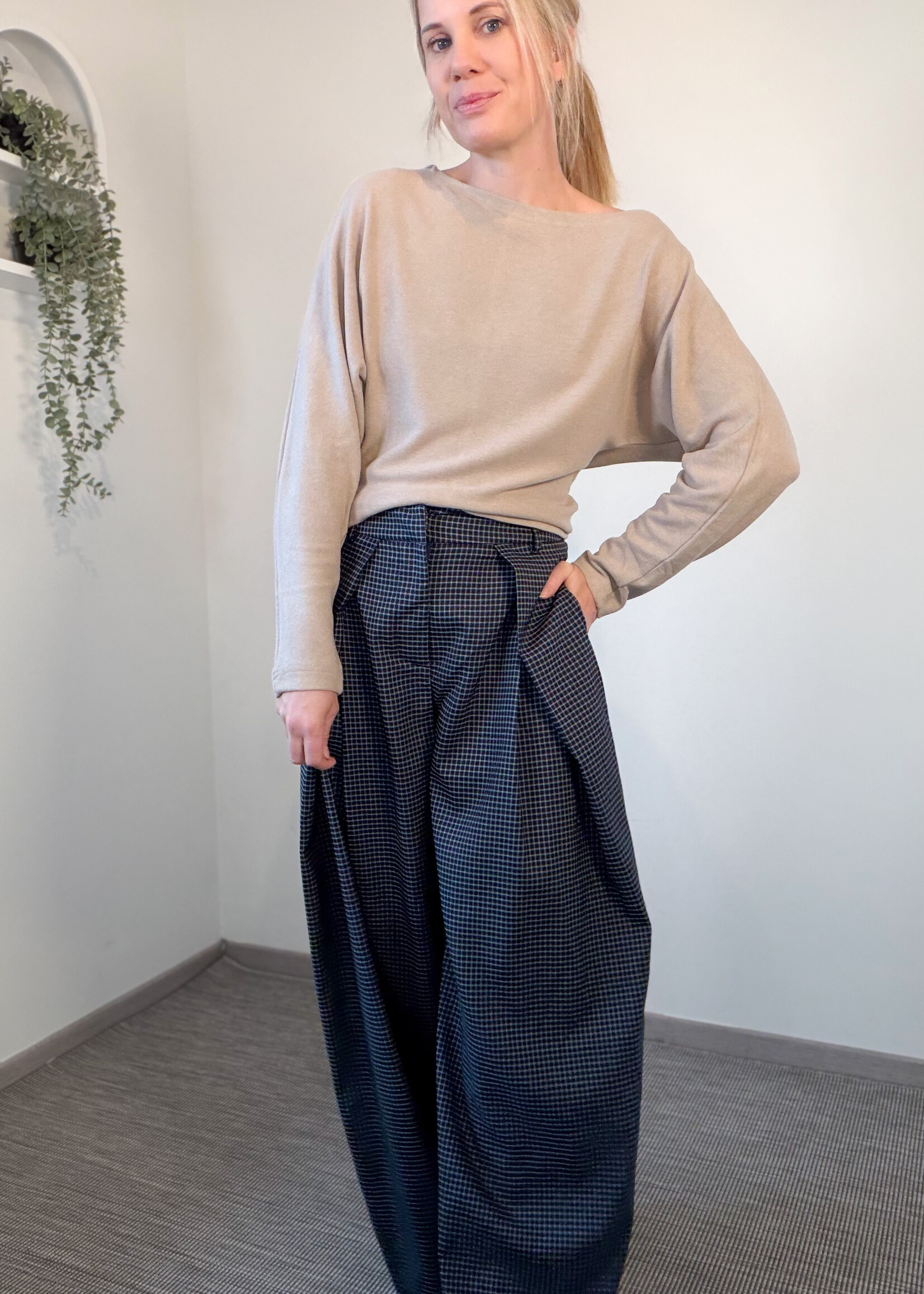 offshoulder top