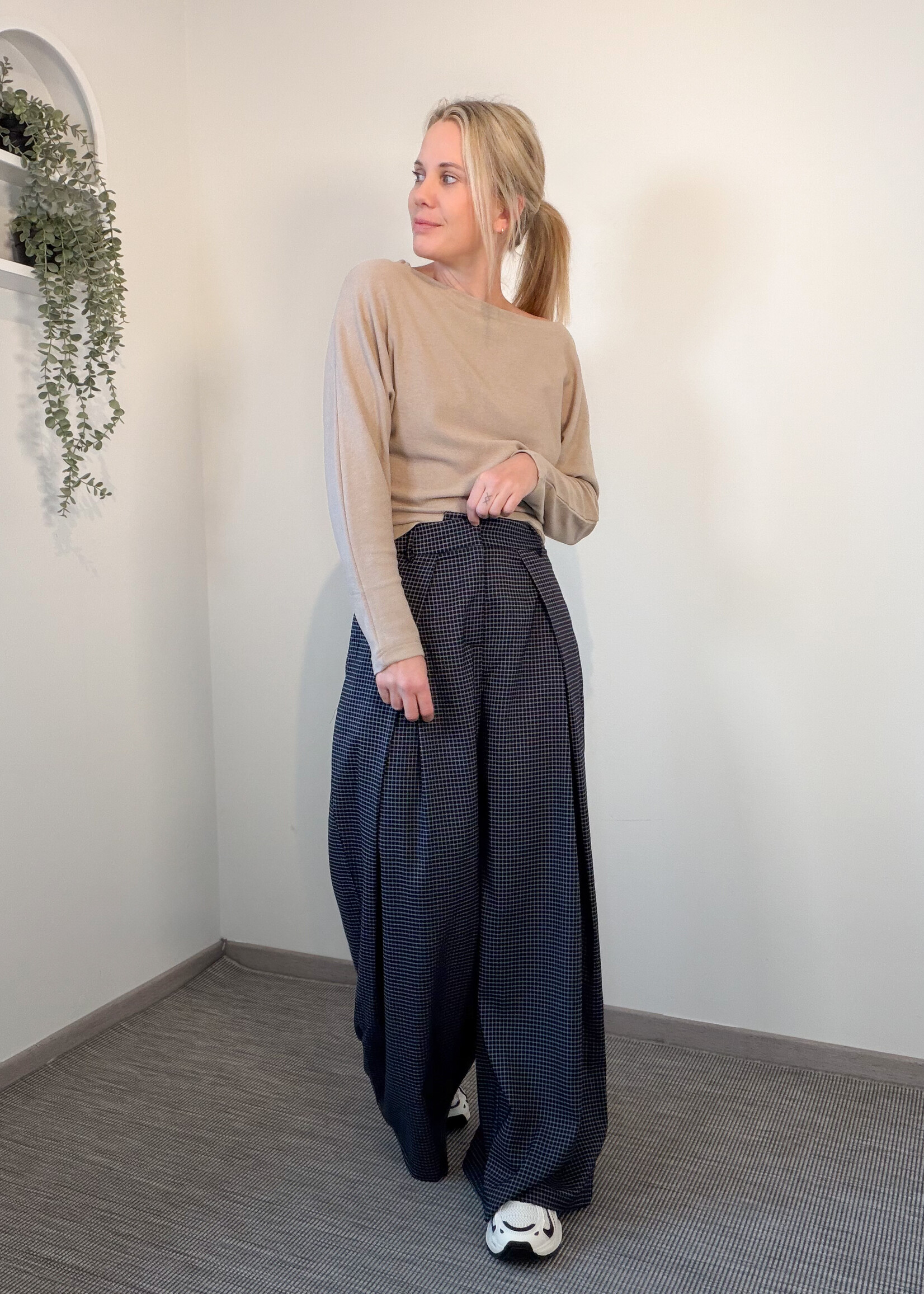 offshoulder top